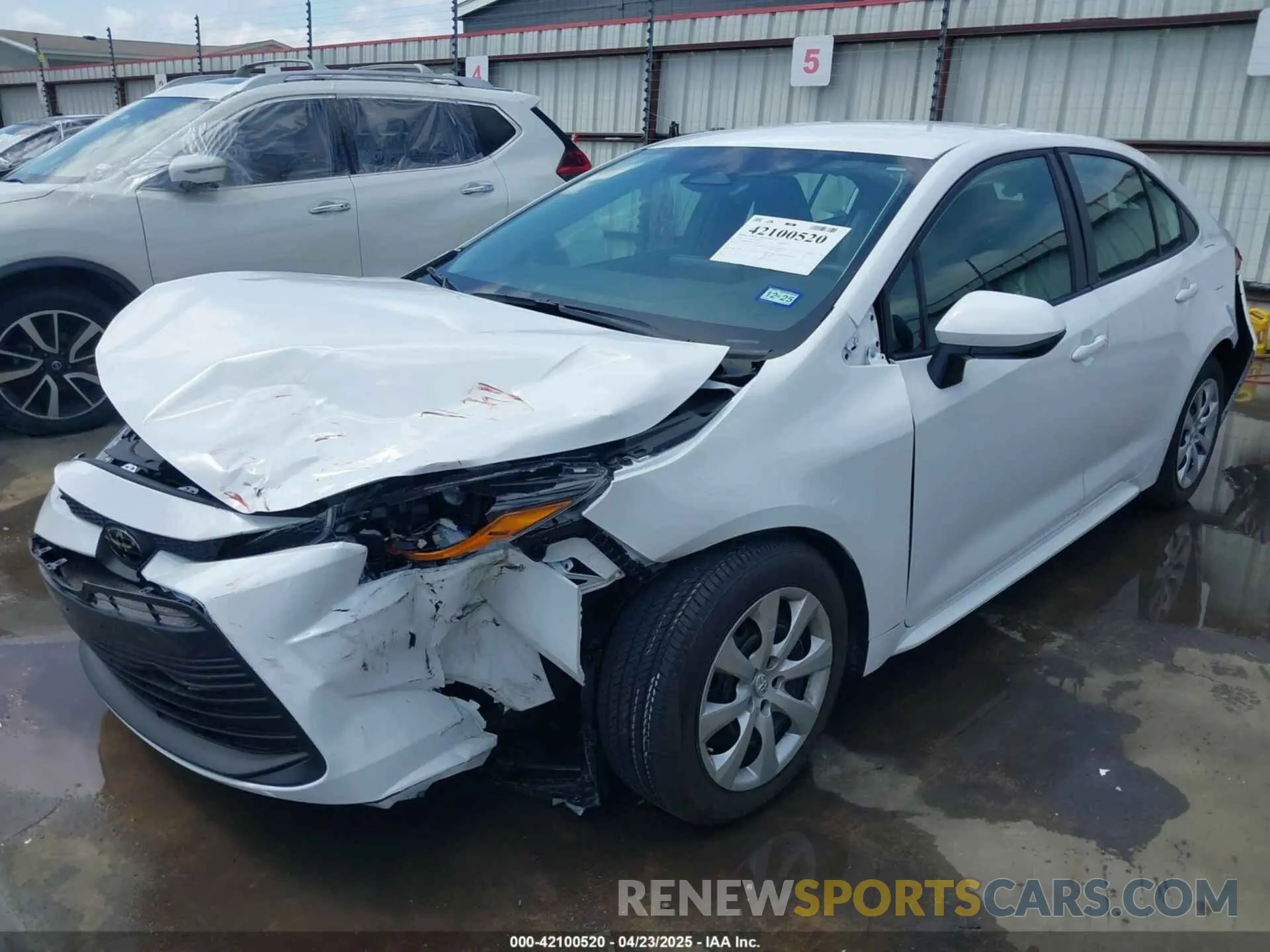 2 fotografías del automóvil dañado 5YFB4MDE1RP123786 TOYOTA COROLLA 2024