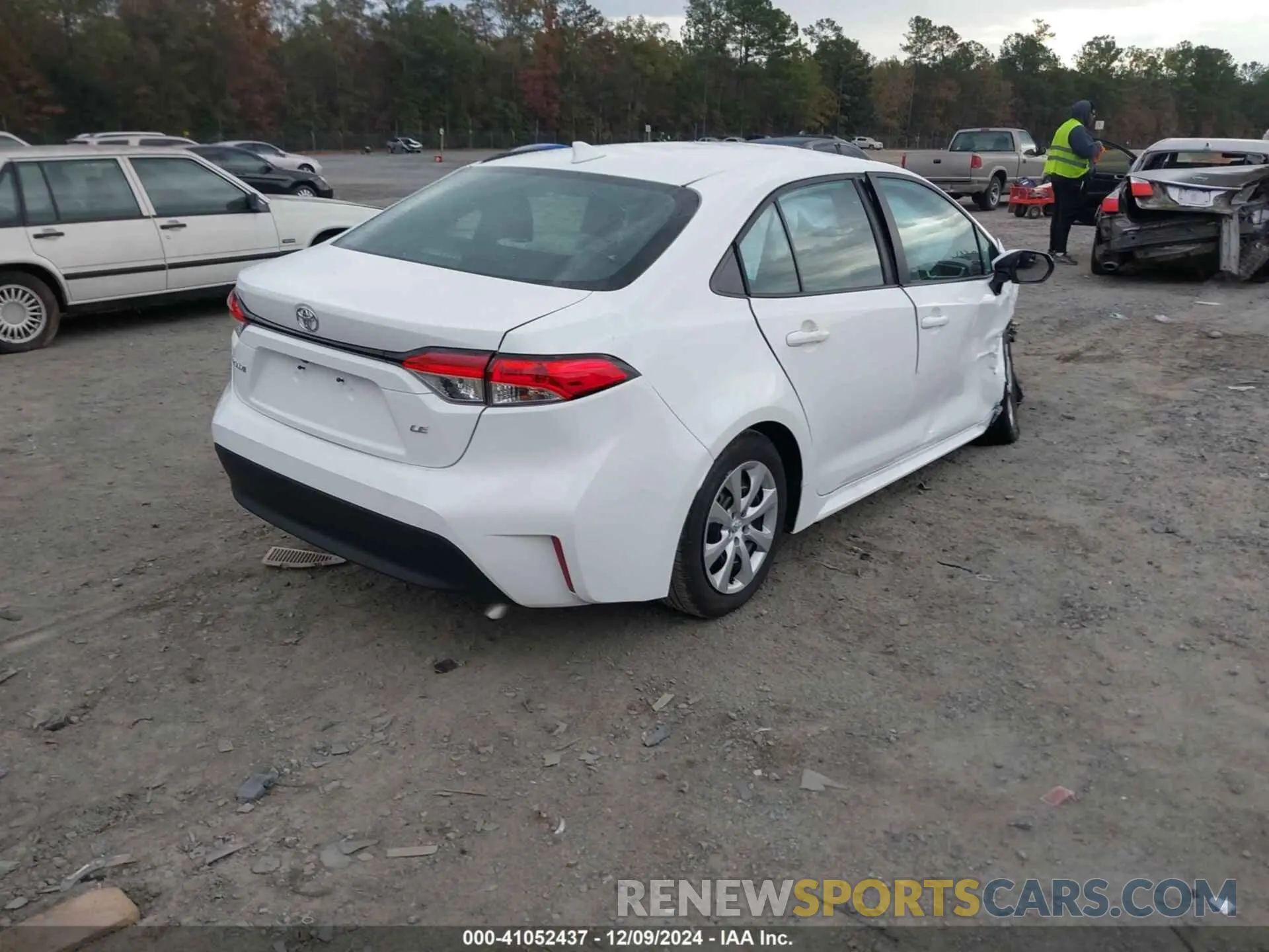 4 fotografías del automóvil dañado 5YFB4MDE1RP140278 TOYOTA COROLLA 2024