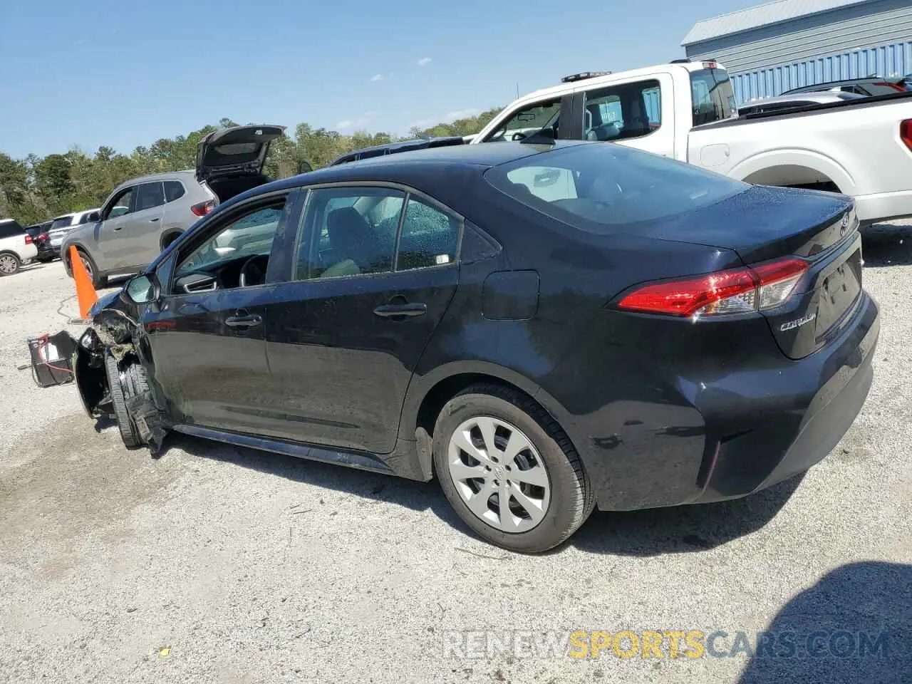 2 fotografías del automóvil dañado 5YFB4MDE1RP145495 TOYOTA COROLLA 2024