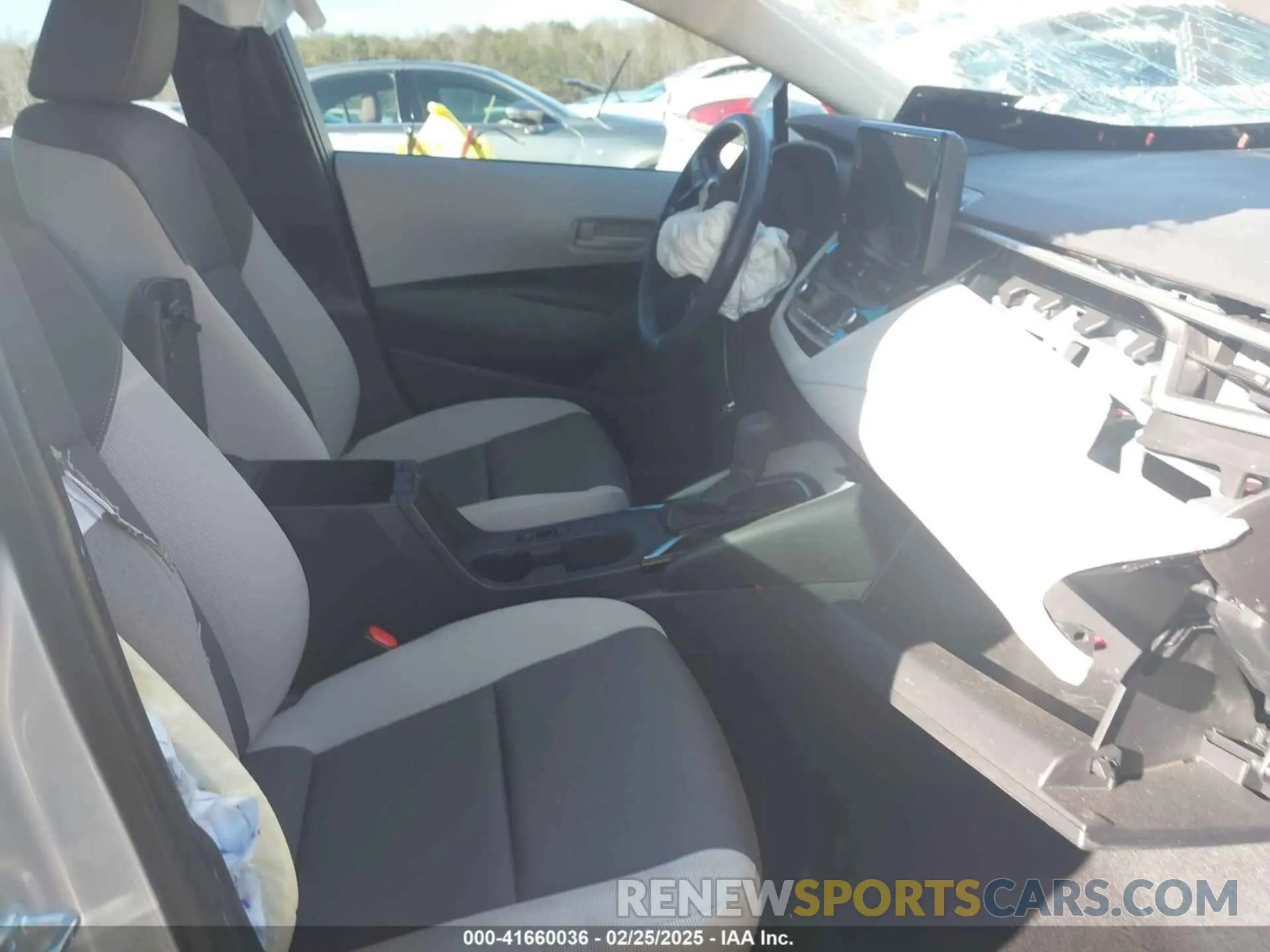 5 fotografías del automóvil dañado 5YFB4MDE1RP151216 TOYOTA COROLLA 2024