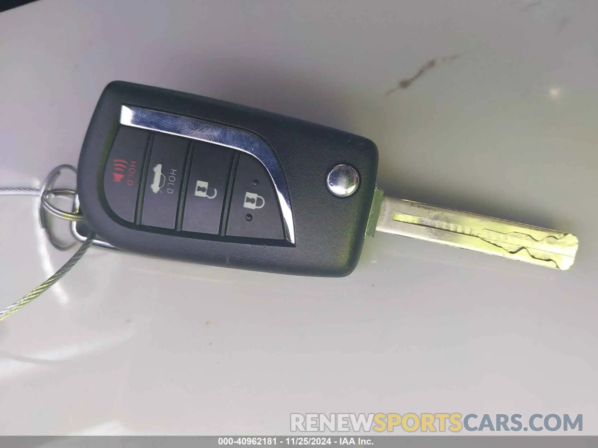 11 fotografías del automóvil dañado 5YFB4MDE1RP176813 TOYOTA COROLLA 2024