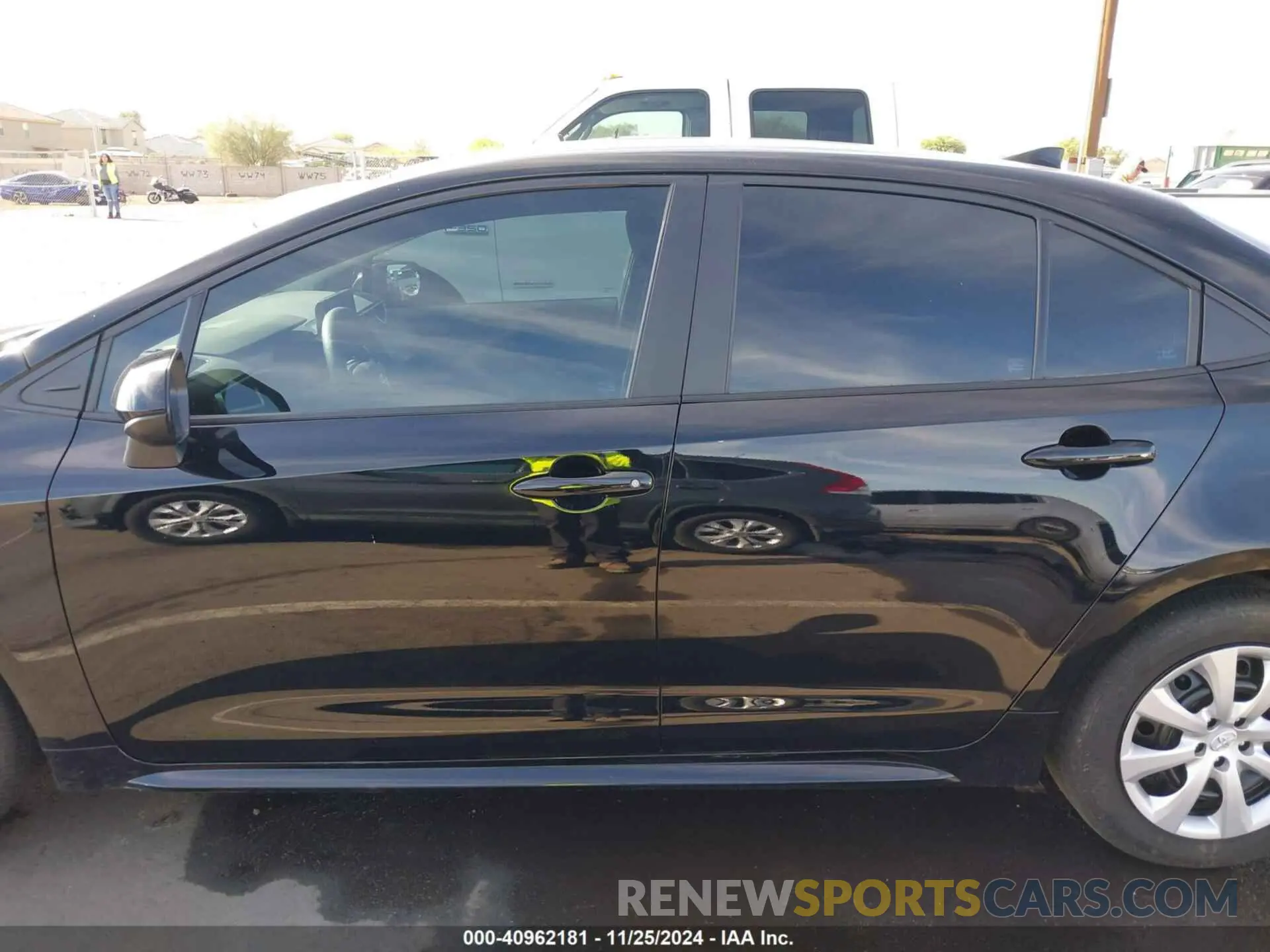 15 fotografías del automóvil dañado 5YFB4MDE1RP176813 TOYOTA COROLLA 2024