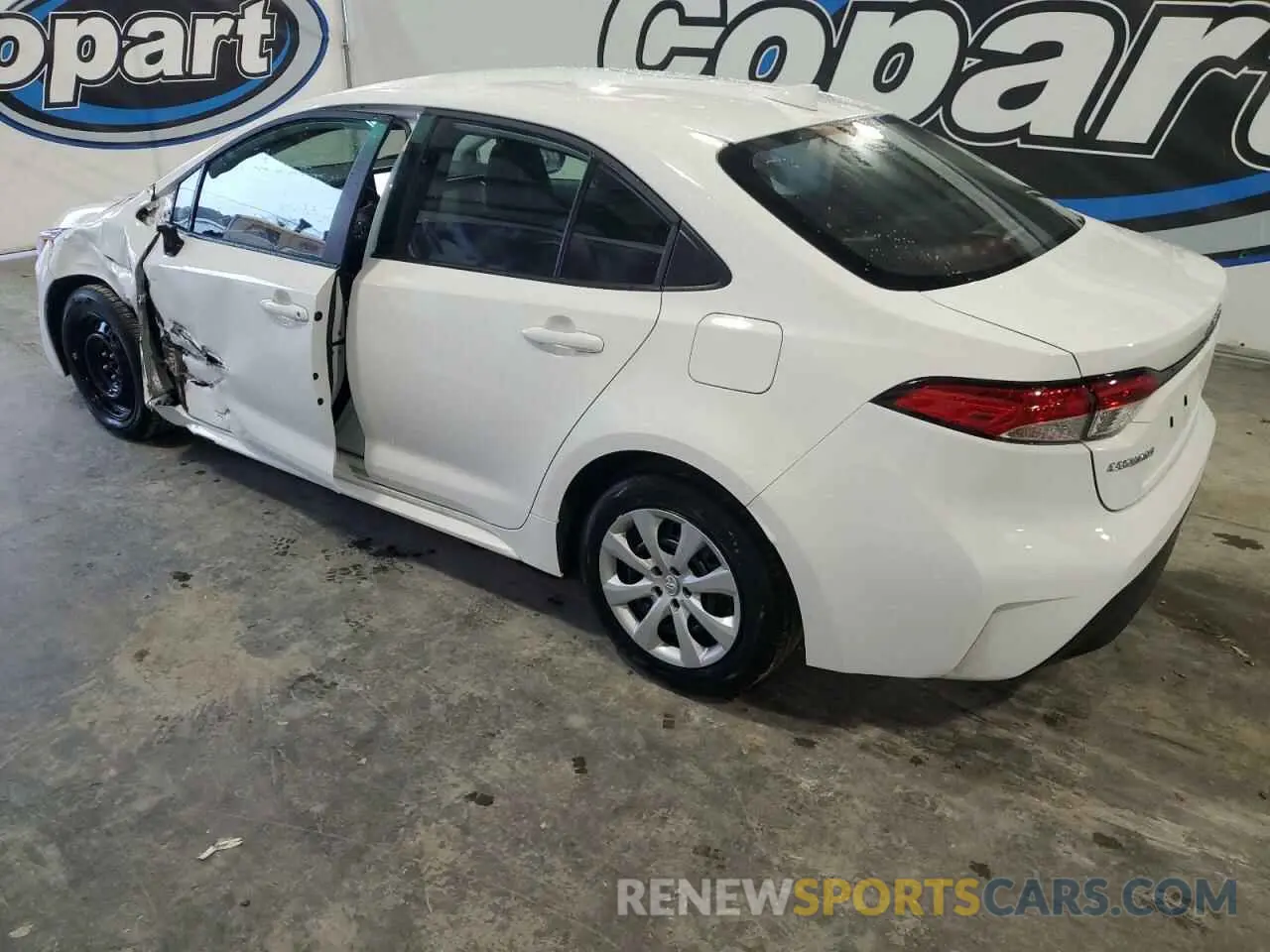 2 fotografías del automóvil dañado 5YFB4MDE1RP183910 TOYOTA COROLLA 2024