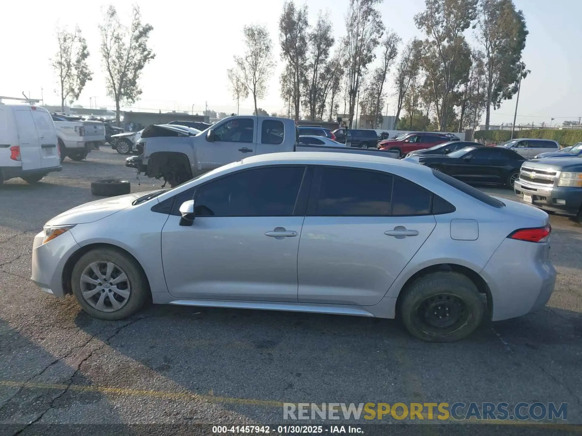 14 fotografías del automóvil dañado 5YFB4MDE1RP185060 TOYOTA COROLLA 2024