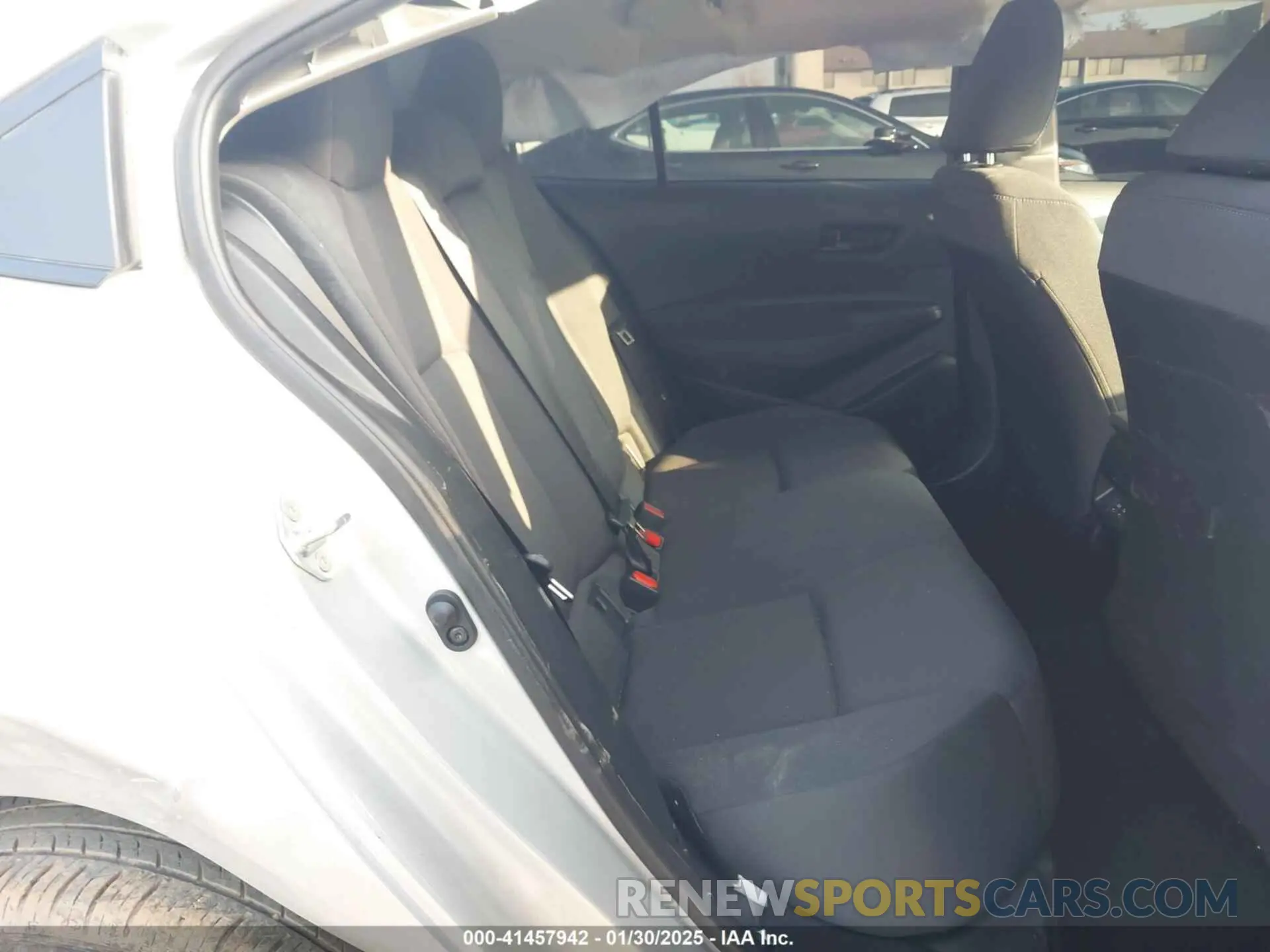 8 fotografías del automóvil dañado 5YFB4MDE1RP185060 TOYOTA COROLLA 2024