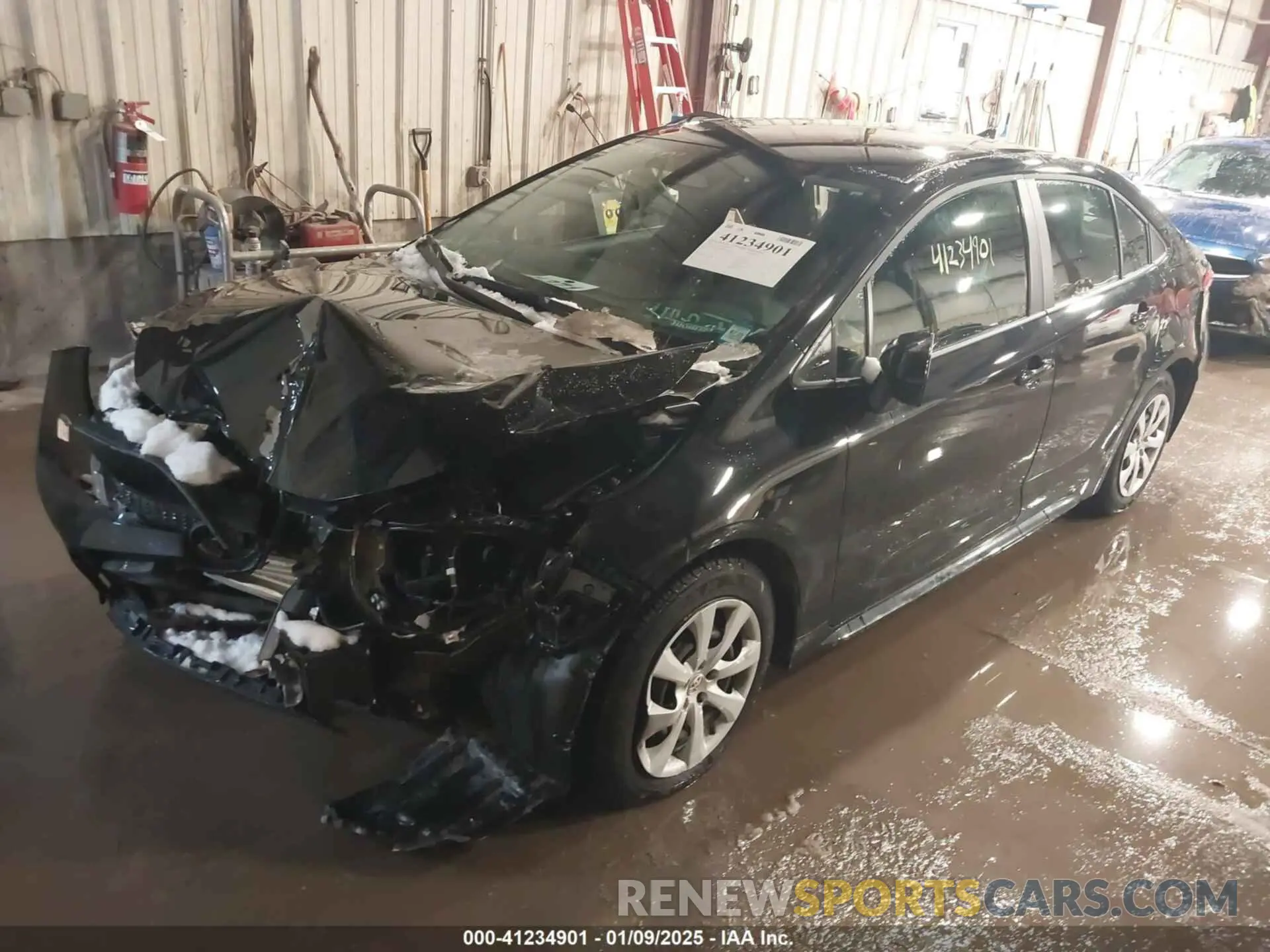 2 fotografías del automóvil dañado 5YFB4MDE1RP185902 TOYOTA COROLLA 2024
