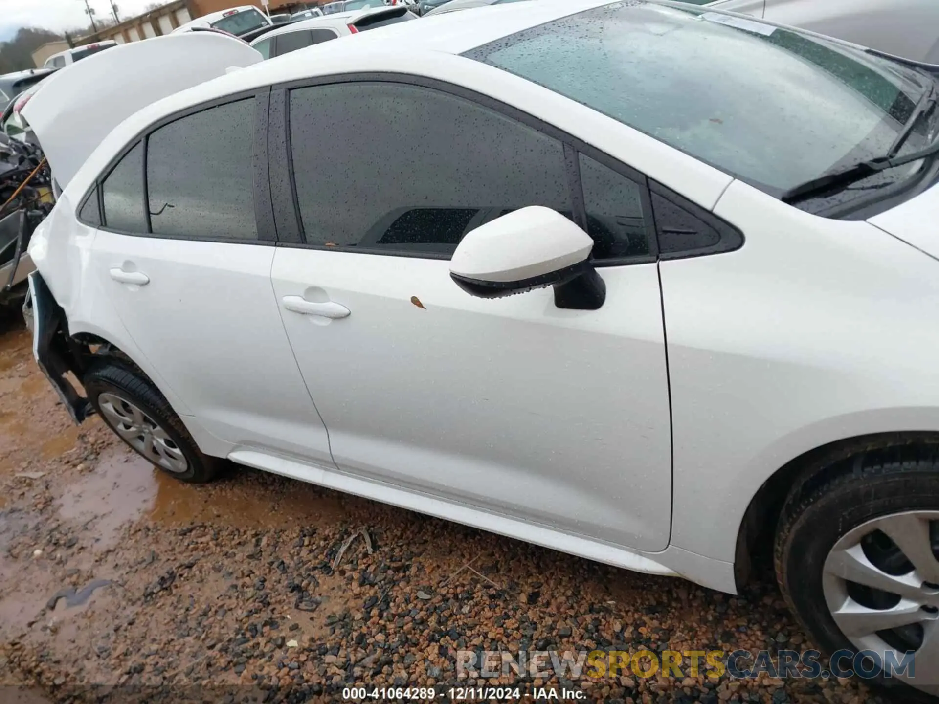 13 fotografías del automóvil dañado 5YFB4MDE1RP205596 TOYOTA COROLLA 2024