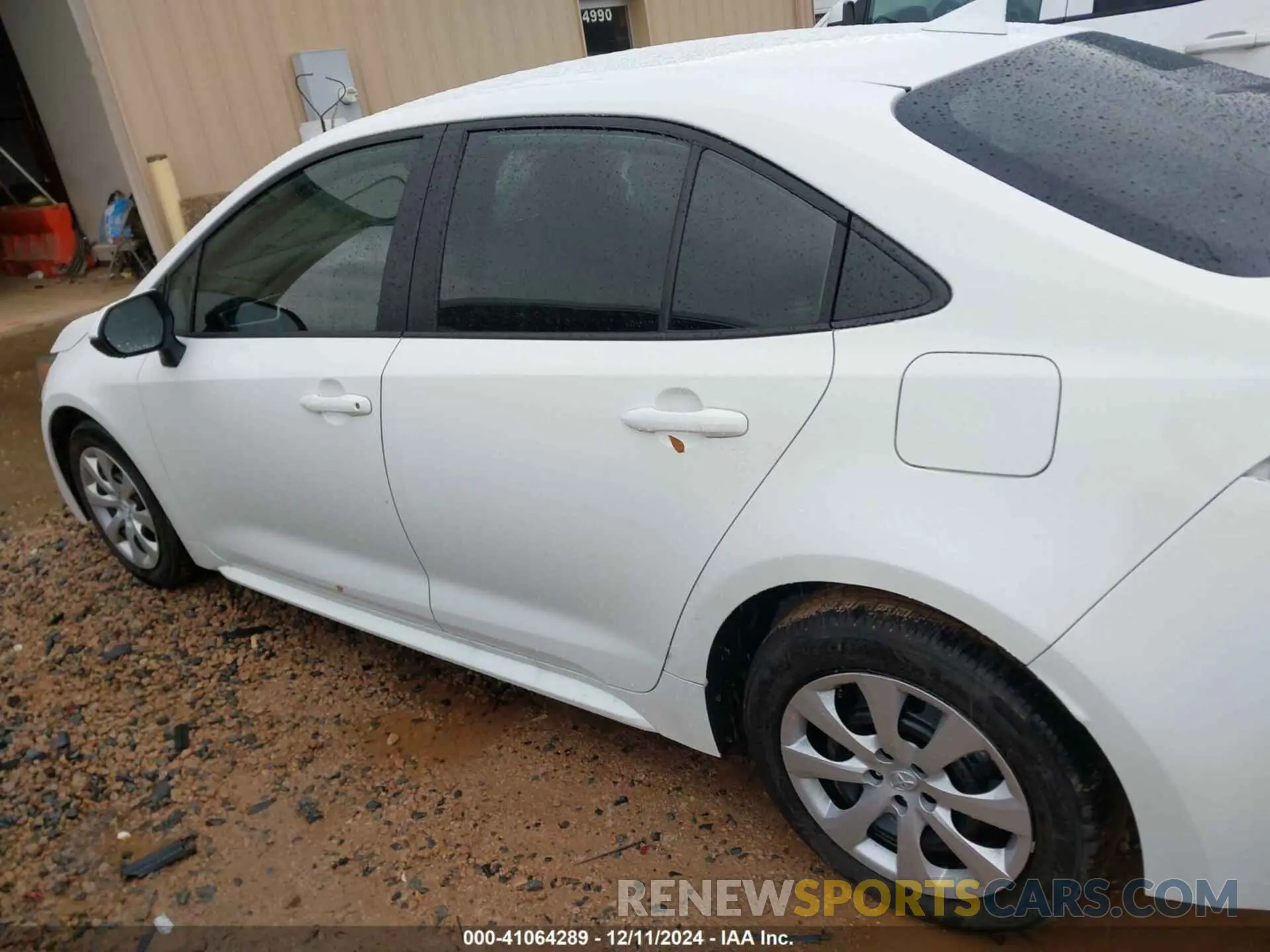 14 fotografías del automóvil dañado 5YFB4MDE1RP205596 TOYOTA COROLLA 2024