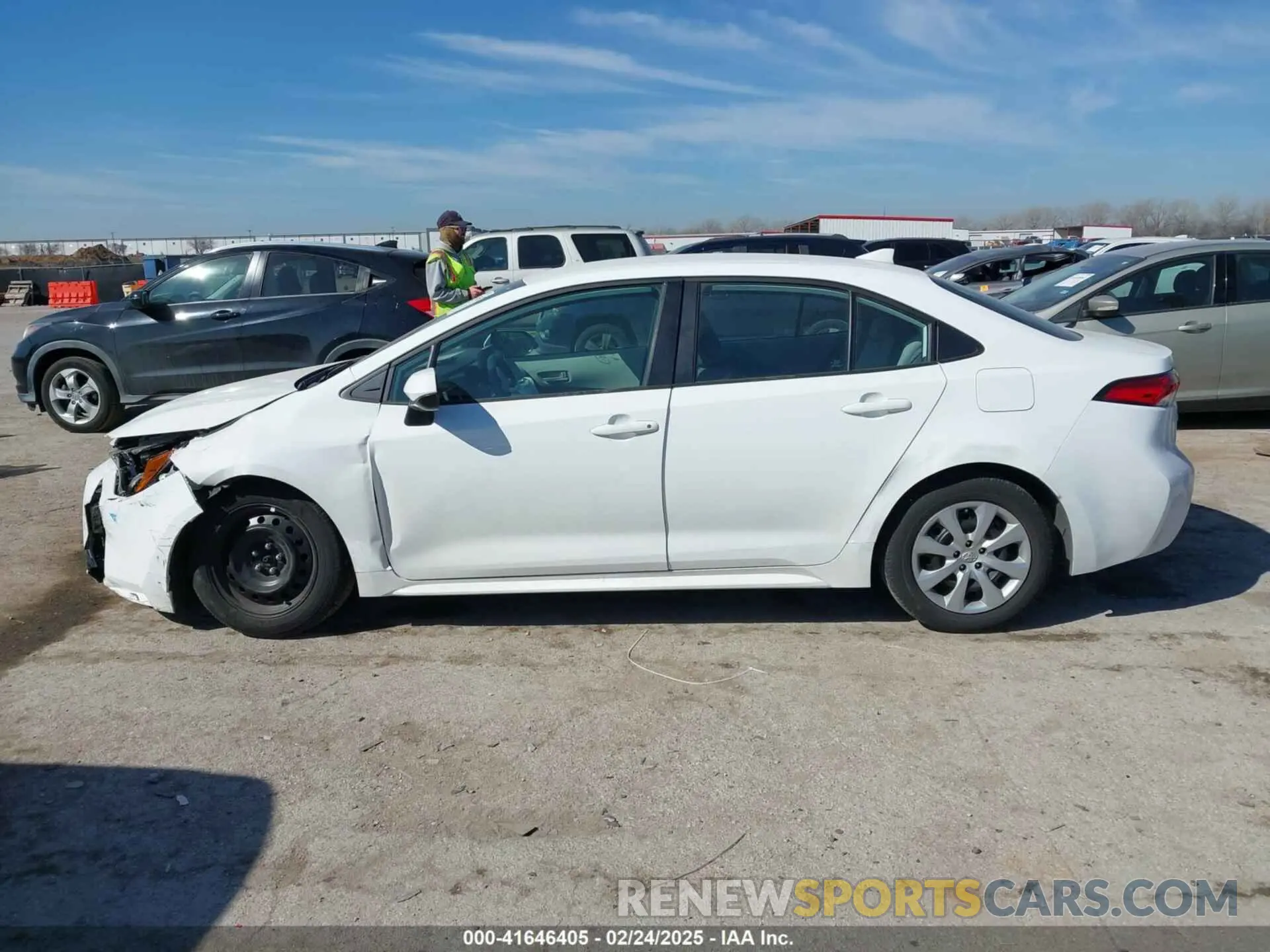 14 fotografías del automóvil dañado 5YFB4MDE2RP092483 TOYOTA COROLLA 2024