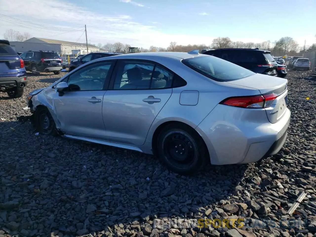 2 fotografías del automóvil dañado 5YFB4MDE2RP142380 TOYOTA COROLLA 2024