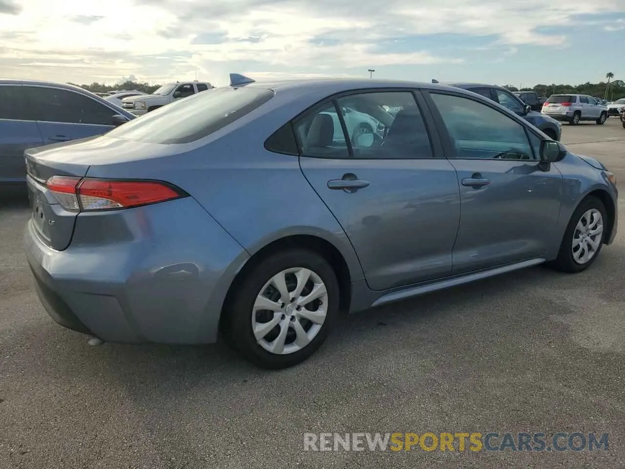 3 fotografías del automóvil dañado 5YFB4MDE2RP164864 TOYOTA COROLLA 2024