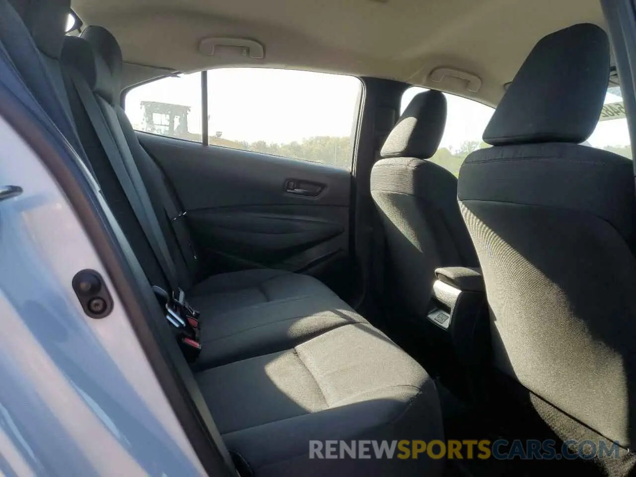 10 fotografías del automóvil dañado 5YFB4MDE2RP165593 TOYOTA COROLLA 2024
