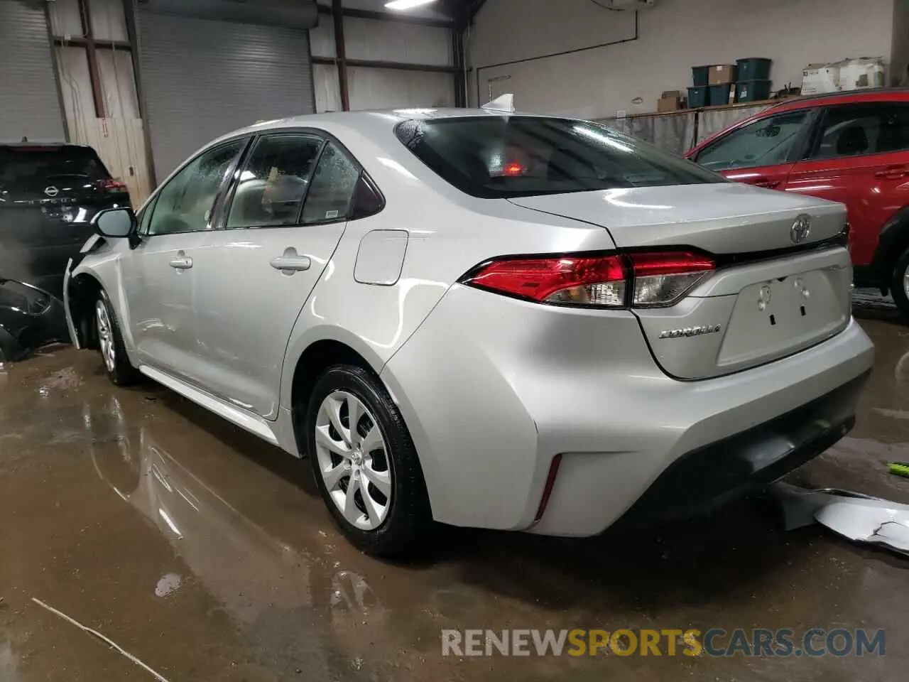 2 fotografías del automóvil dañado 5YFB4MDE2RP174262 TOYOTA COROLLA 2024