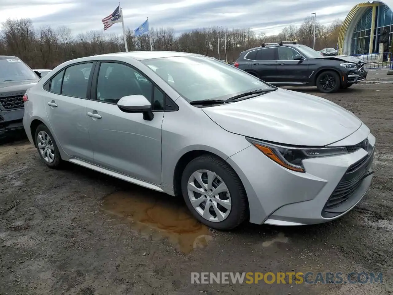 4 fotografías del automóvil dañado 5YFB4MDE2RP185326 TOYOTA COROLLA 2024