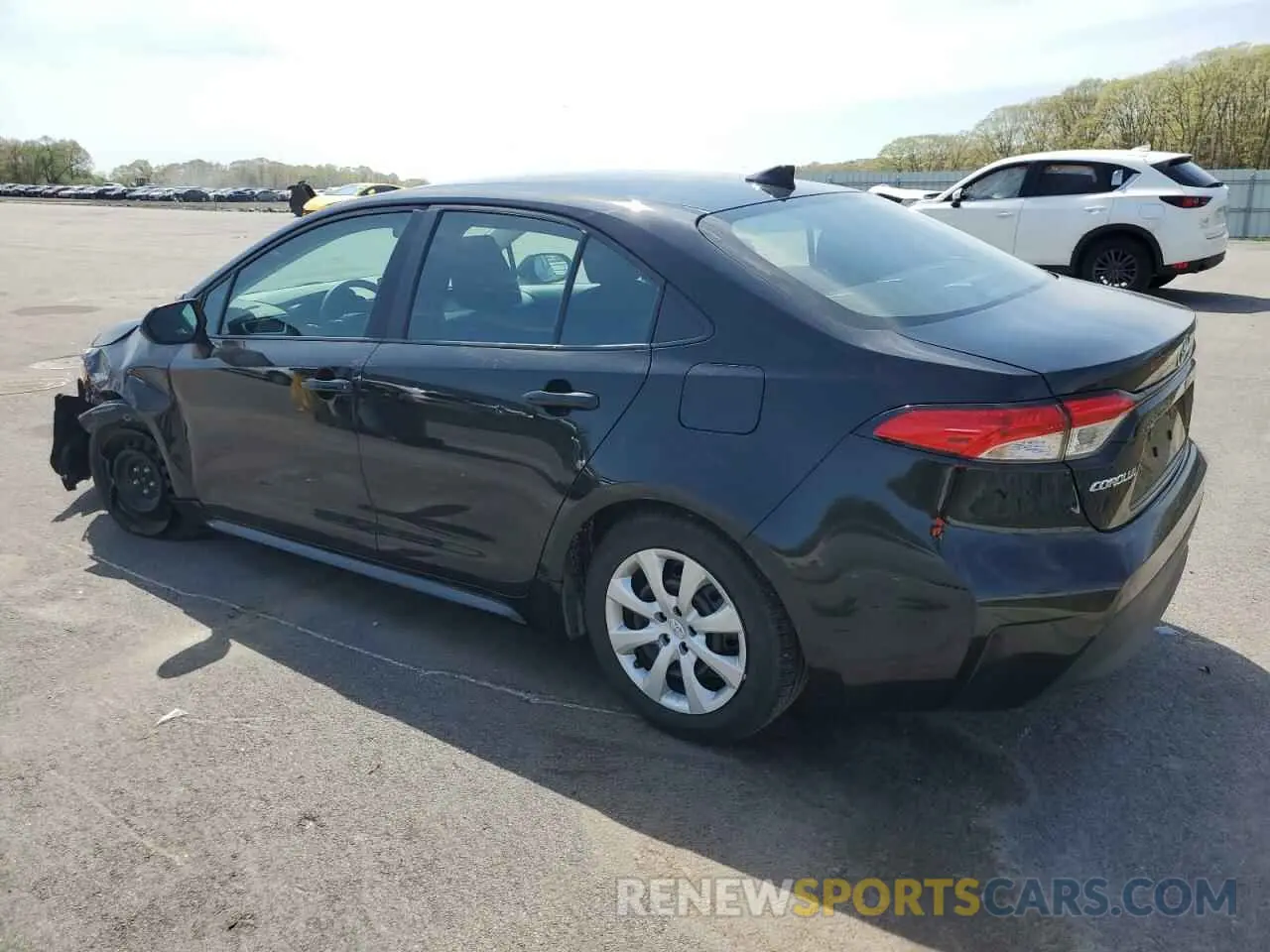 2 fotografías del automóvil dañado 5YFB4MDE2RP185729 TOYOTA COROLLA 2024