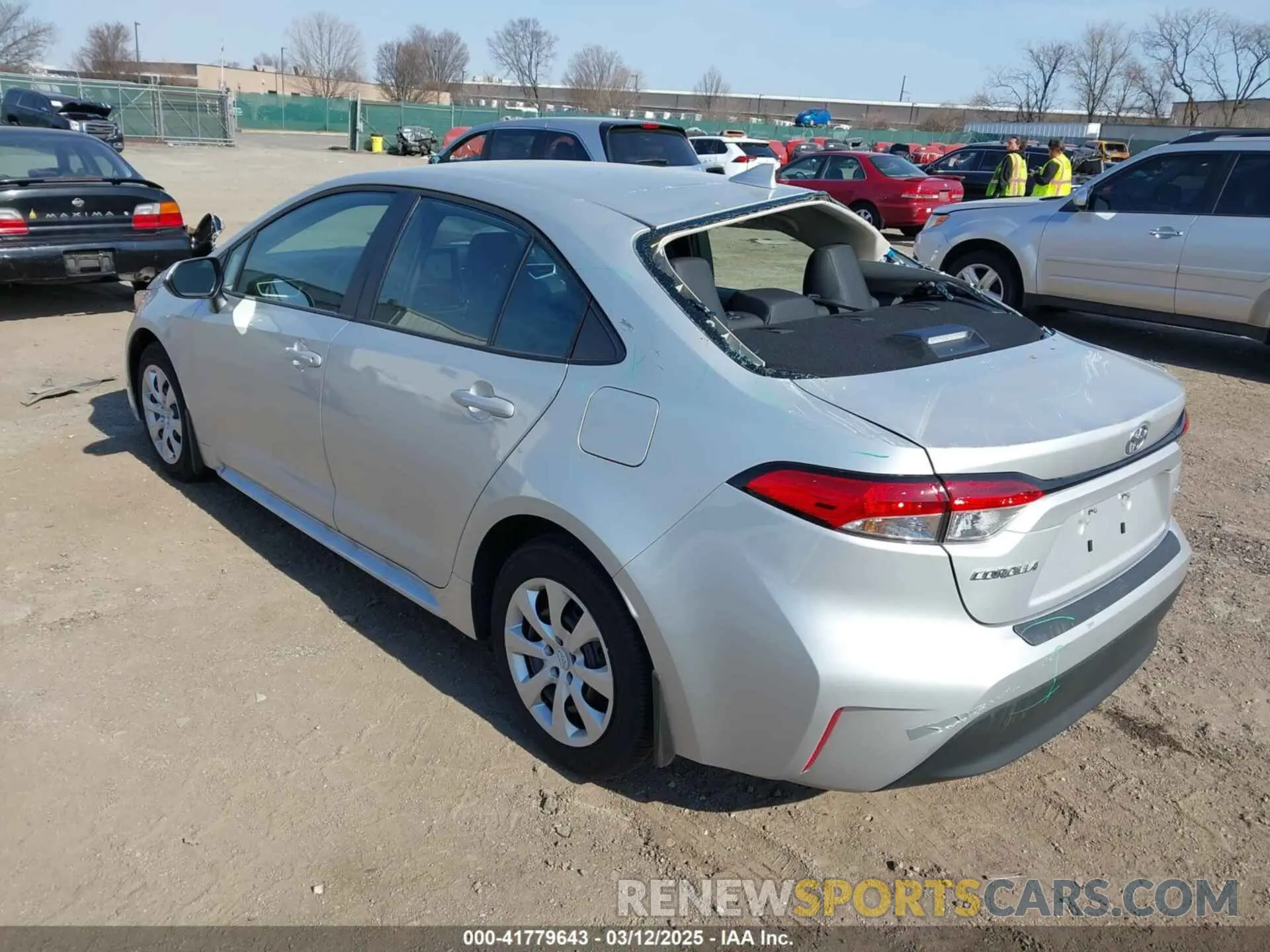 3 fotografías del automóvil dañado 5YFB4MDE2RP190171 TOYOTA COROLLA 2024