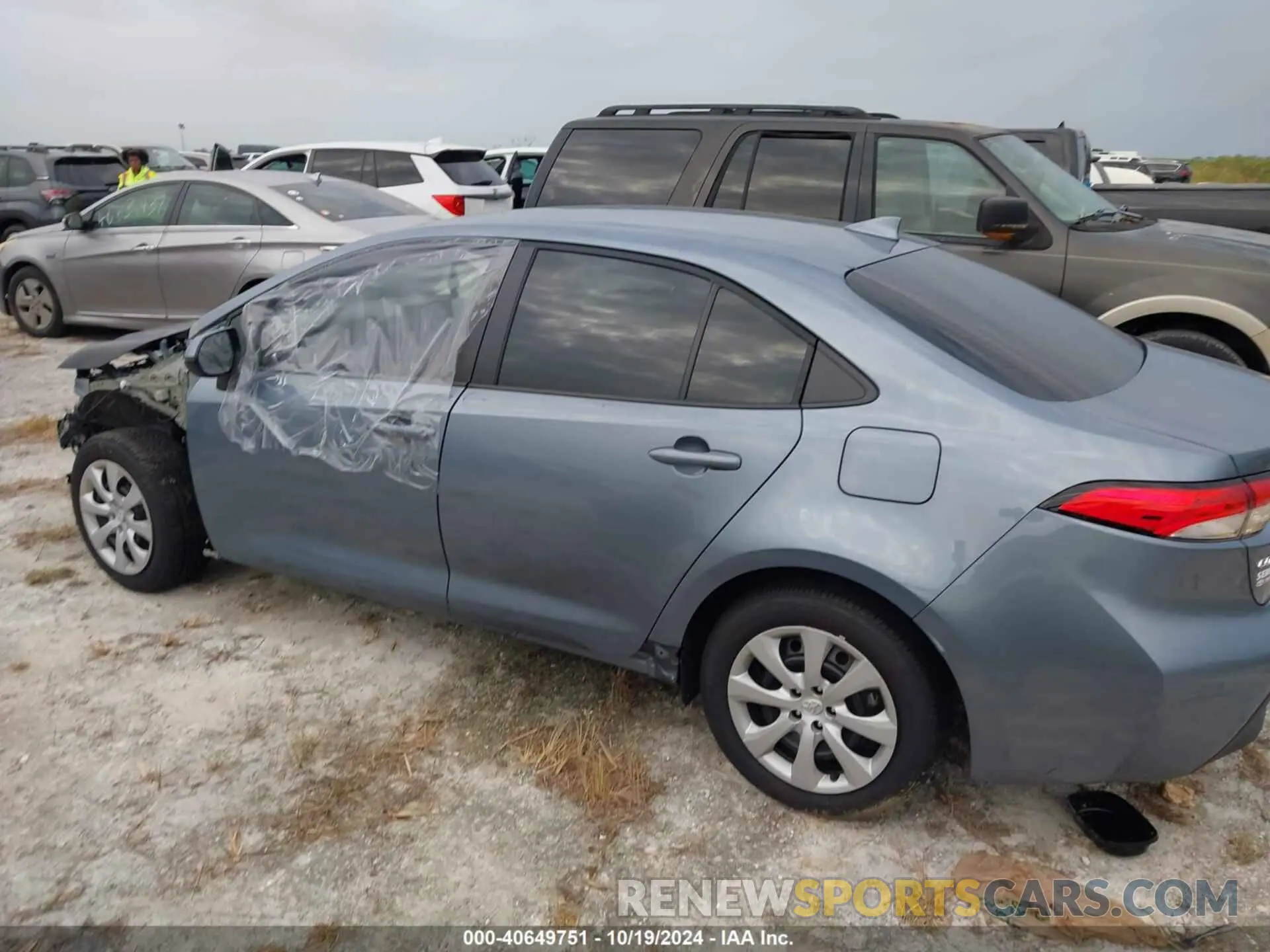 14 fotografías del automóvil dañado 5YFB4MDE2RP193569 TOYOTA COROLLA 2024