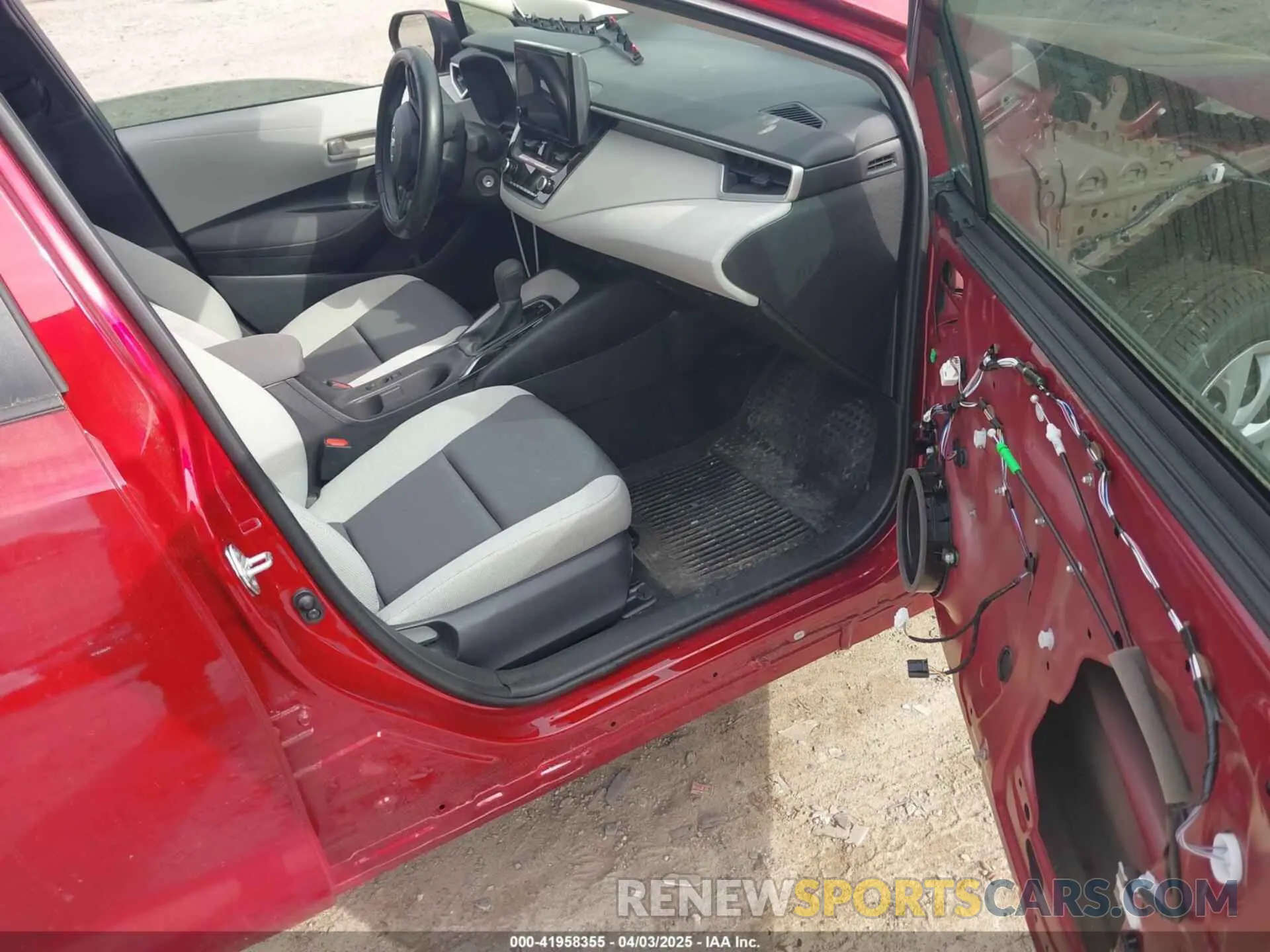 5 fotografías del automóvil dañado 5YFB4MDE2RP211326 TOYOTA COROLLA 2024