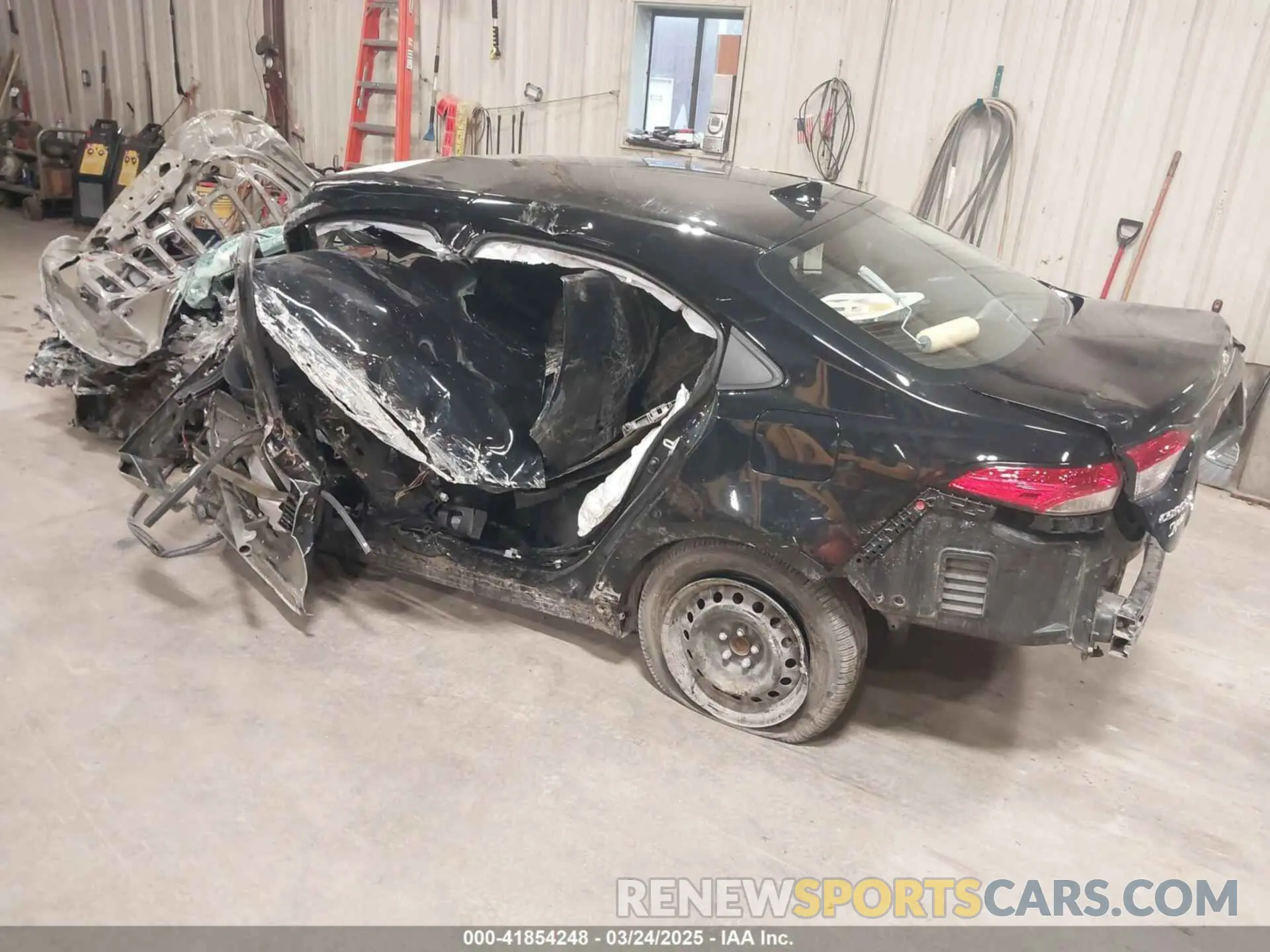 3 fotografías del automóvil dañado 5YFB4MDE2RP216140 TOYOTA COROLLA 2024