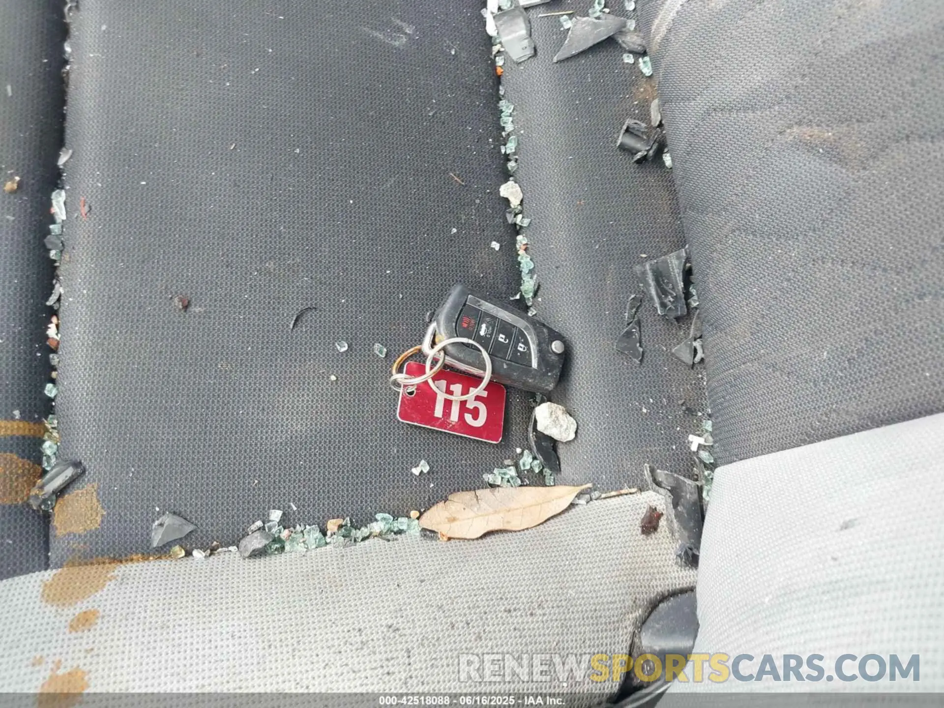 11 fotografías del automóvil dañado 5YFB4MDE3RP088832 TOYOTA COROLLA 2024