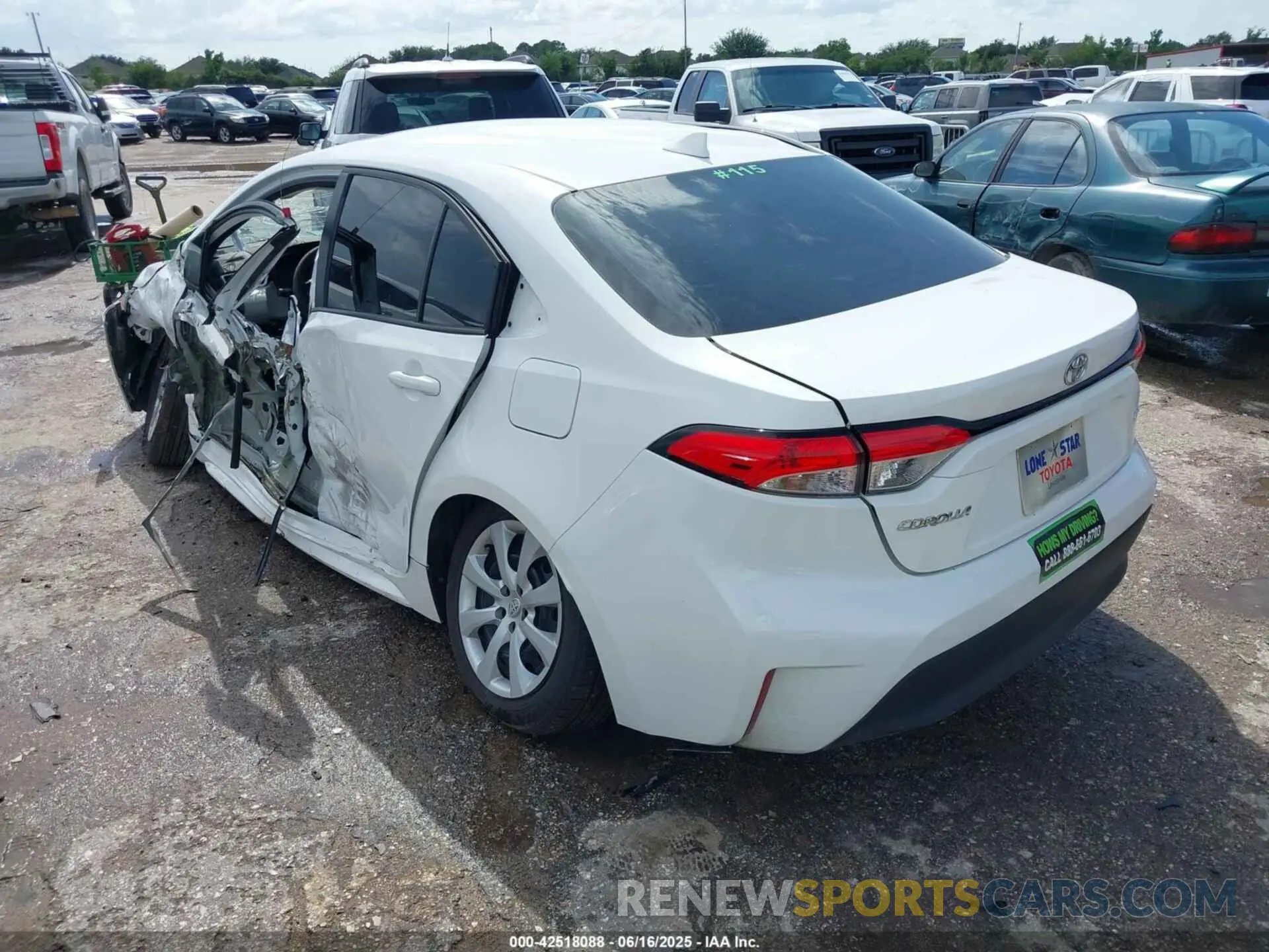3 fotografías del automóvil dañado 5YFB4MDE3RP088832 TOYOTA COROLLA 2024