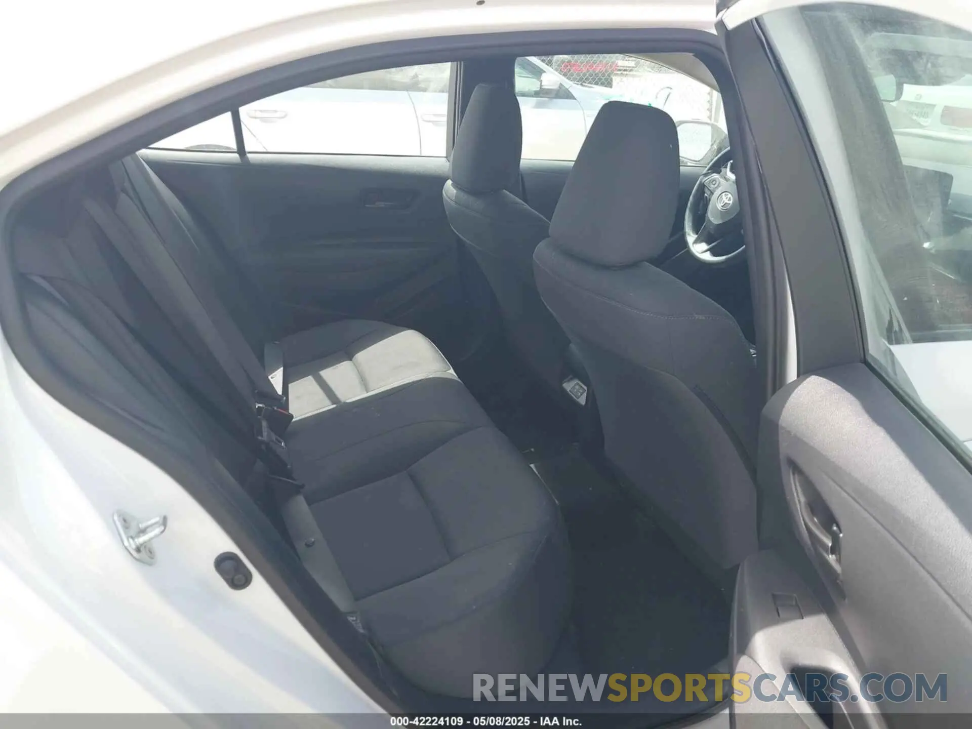 8 fotografías del automóvil dañado 5YFB4MDE3RP090192 TOYOTA COROLLA 2024