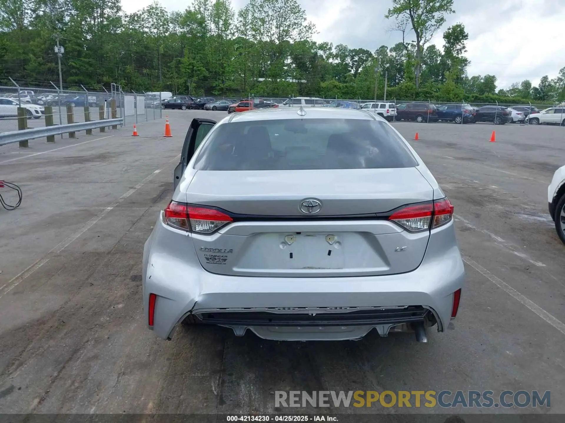 13 fotografías del automóvil dañado 5YFB4MDE3RP092783 TOYOTA COROLLA 2024