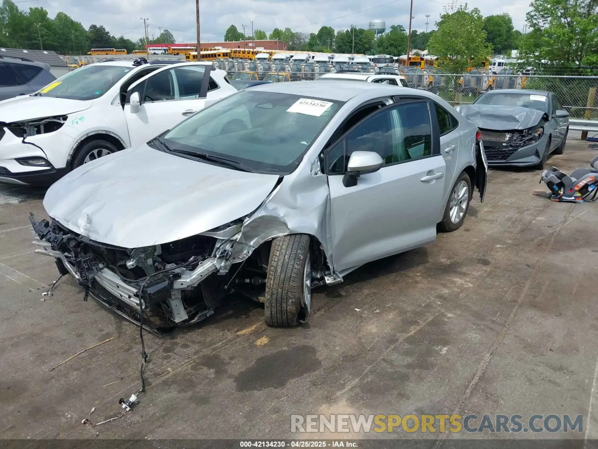 2 fotografías del automóvil dañado 5YFB4MDE3RP092783 TOYOTA COROLLA 2024