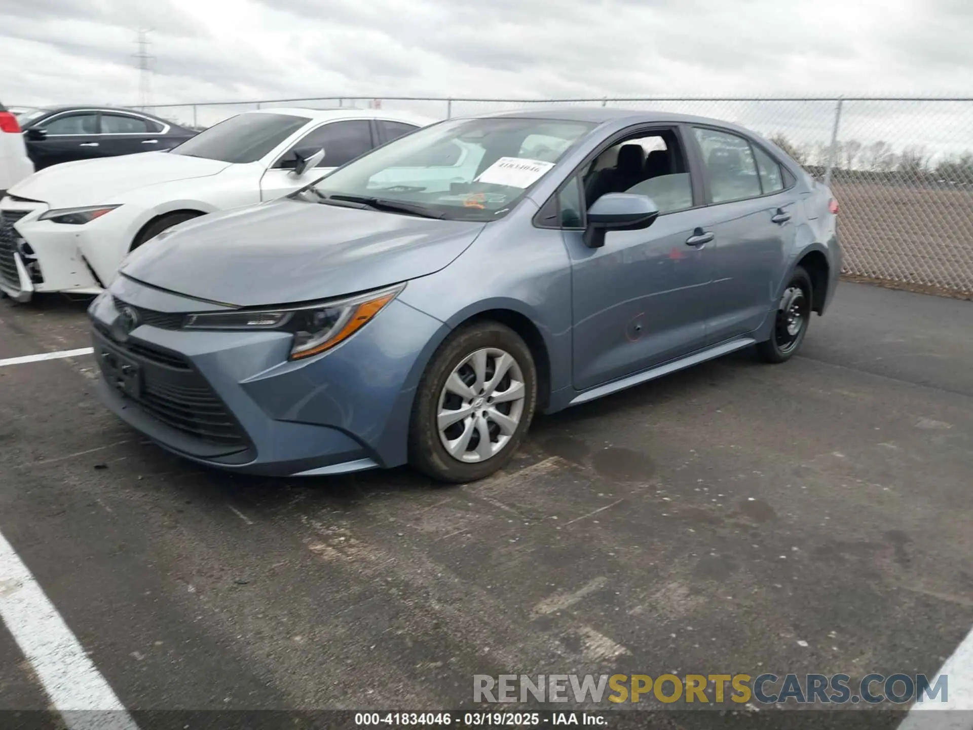 2 fotografías del automóvil dañado 5YFB4MDE3RP124485 TOYOTA COROLLA 2024