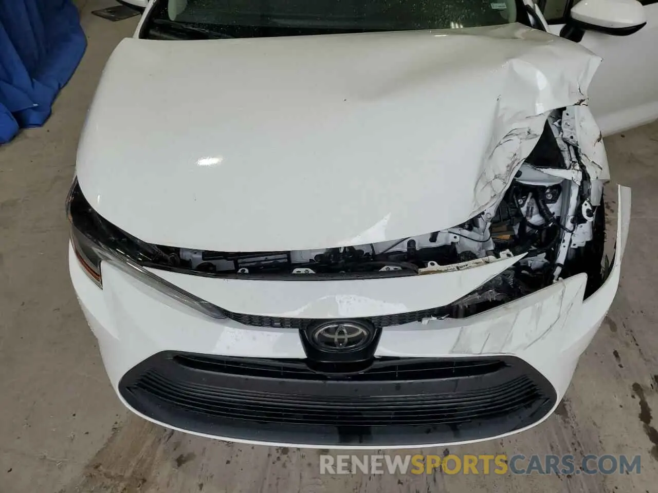11 fotografías del automóvil dañado 5YFB4MDE3RP128343 TOYOTA COROLLA 2024