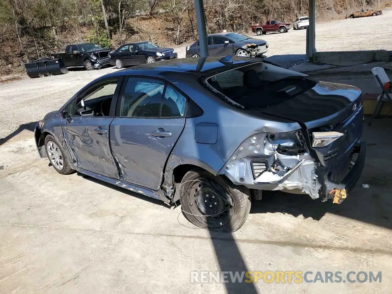 2 fotografías del automóvil dañado 5YFB4MDE3RP176814 TOYOTA COROLLA 2024