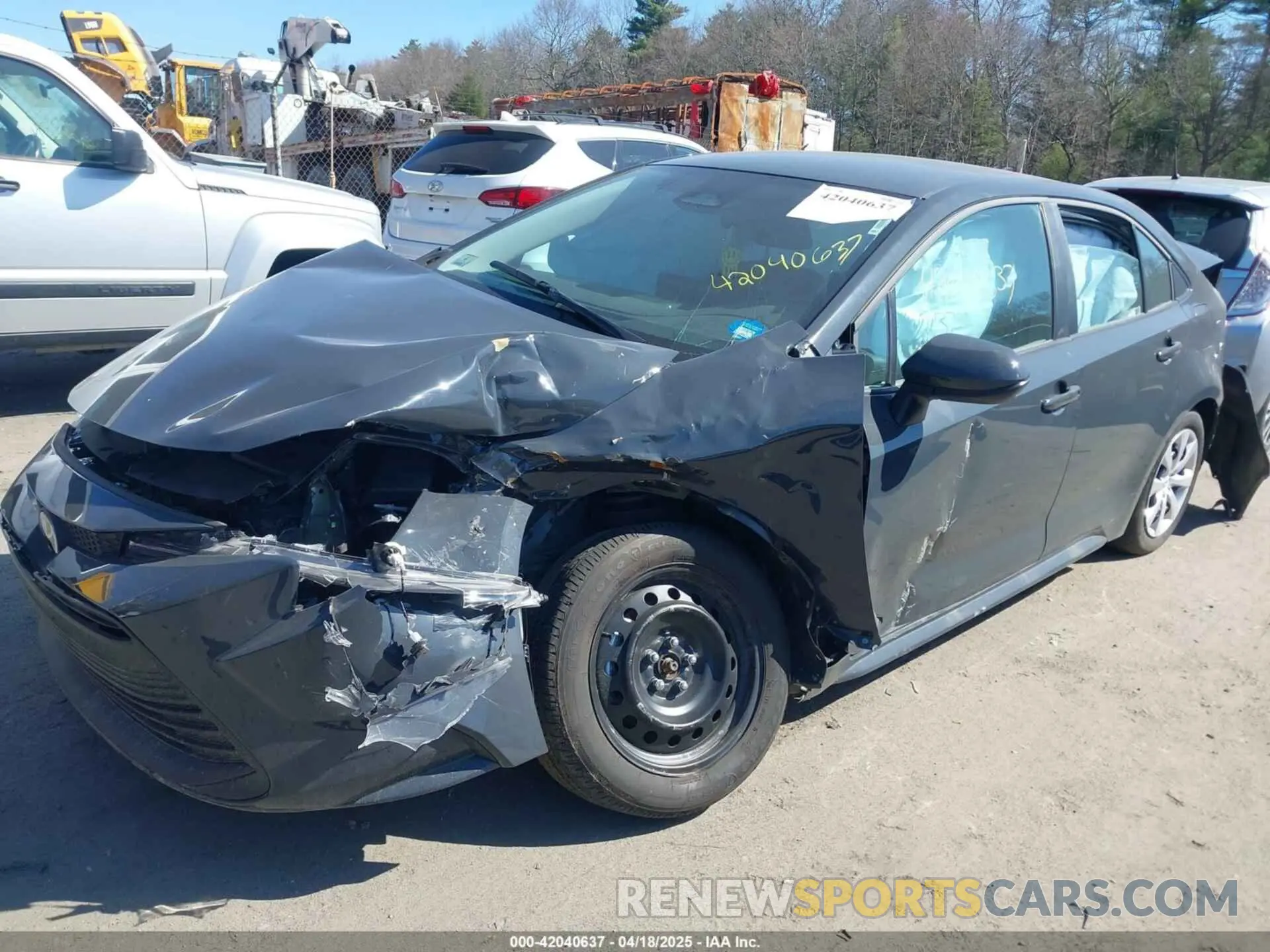 2 fotografías del automóvil dañado 5YFB4MDE3RP178899 TOYOTA COROLLA 2024