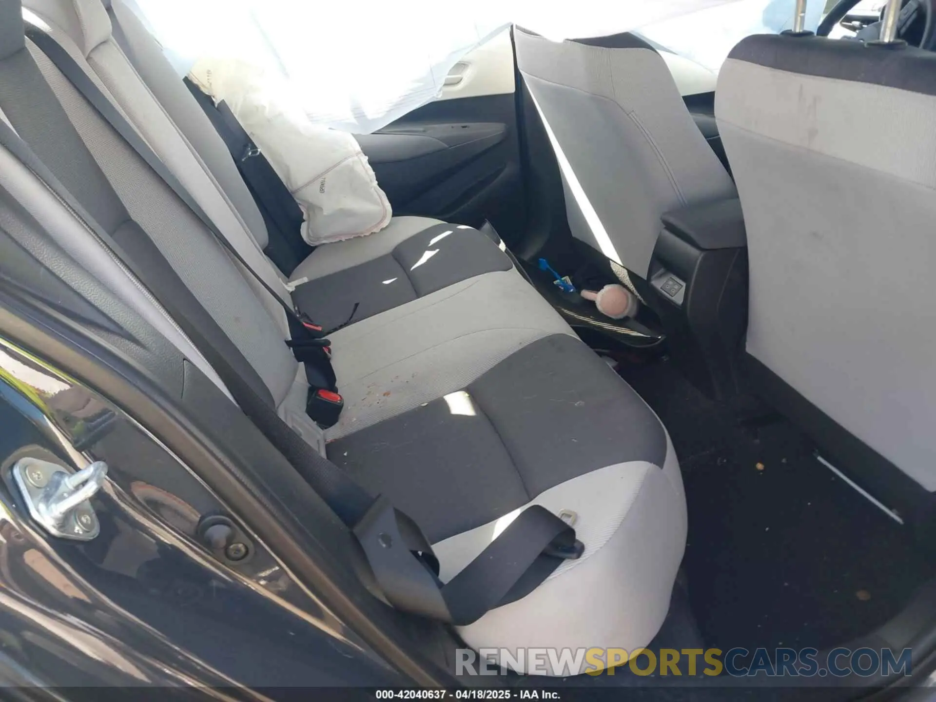 8 fotografías del automóvil dañado 5YFB4MDE3RP178899 TOYOTA COROLLA 2024