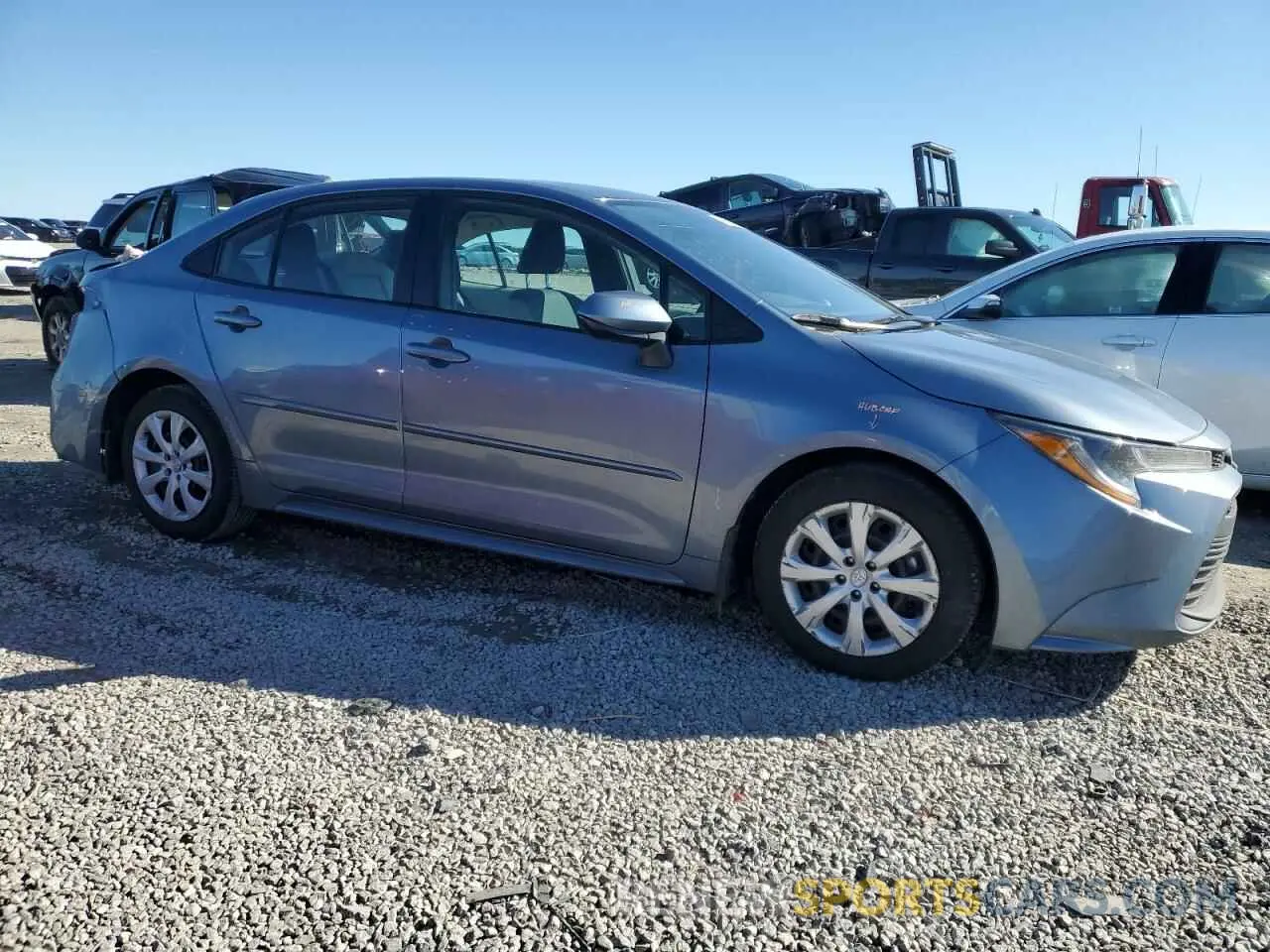 4 fotografías del automóvil dañado 5YFB4MDE3RP206331 TOYOTA COROLLA 2024