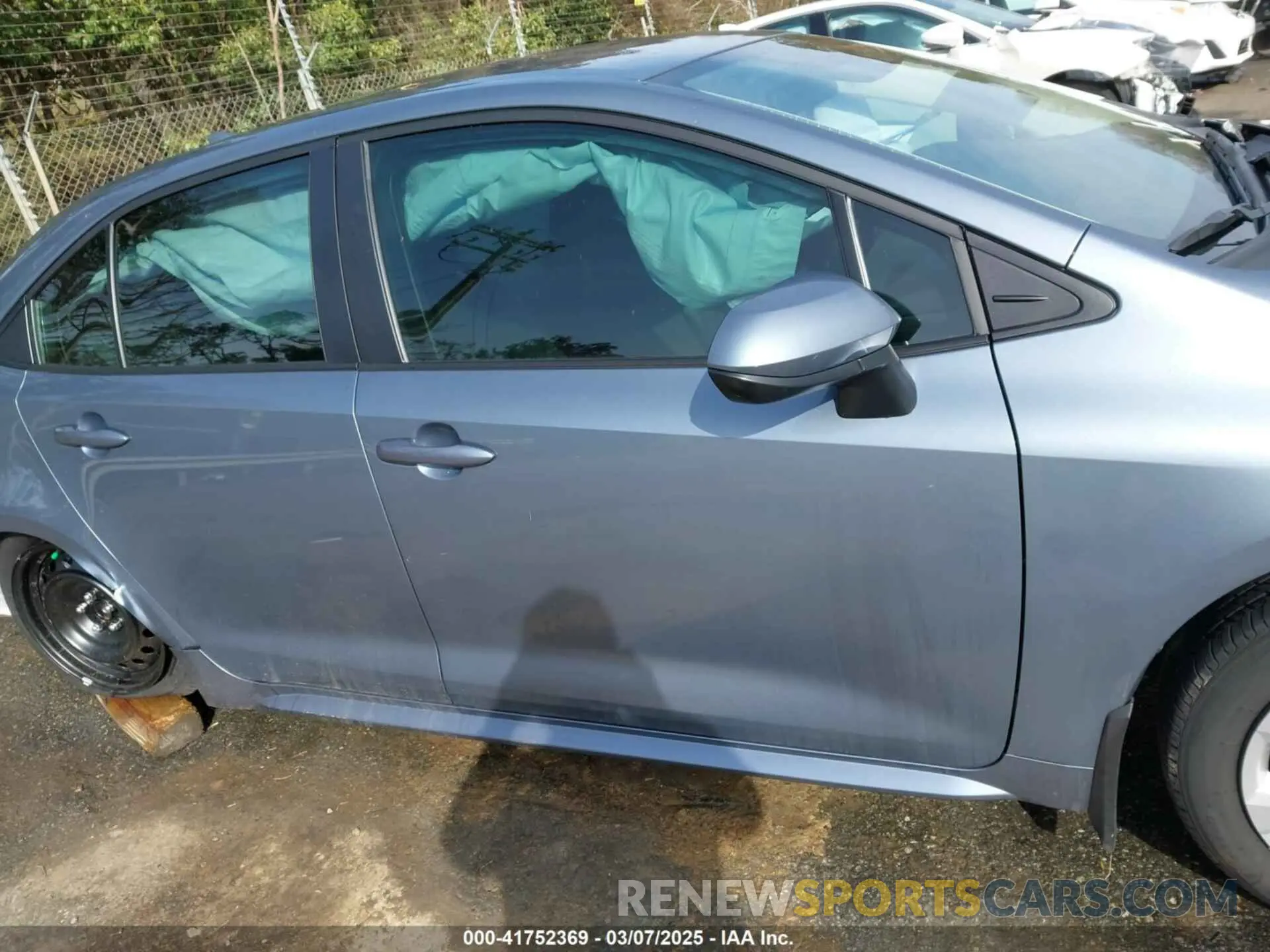 13 fotografías del automóvil dañado 5YFB4MDE3RP227776 TOYOTA COROLLA 2024