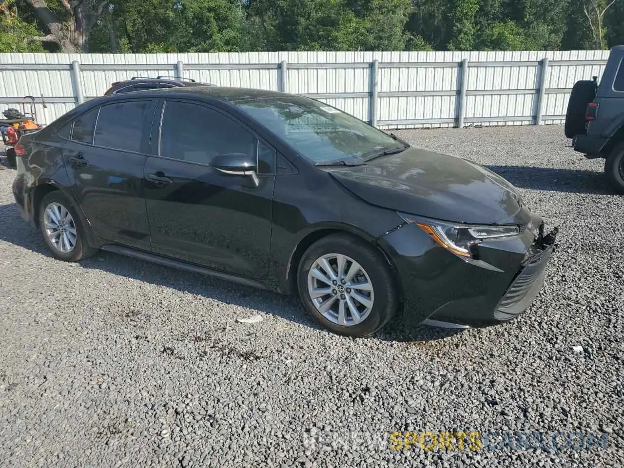 4 fotografías del automóvil dañado 5YFB4MDE4RP100339 TOYOTA COROLLA 2024