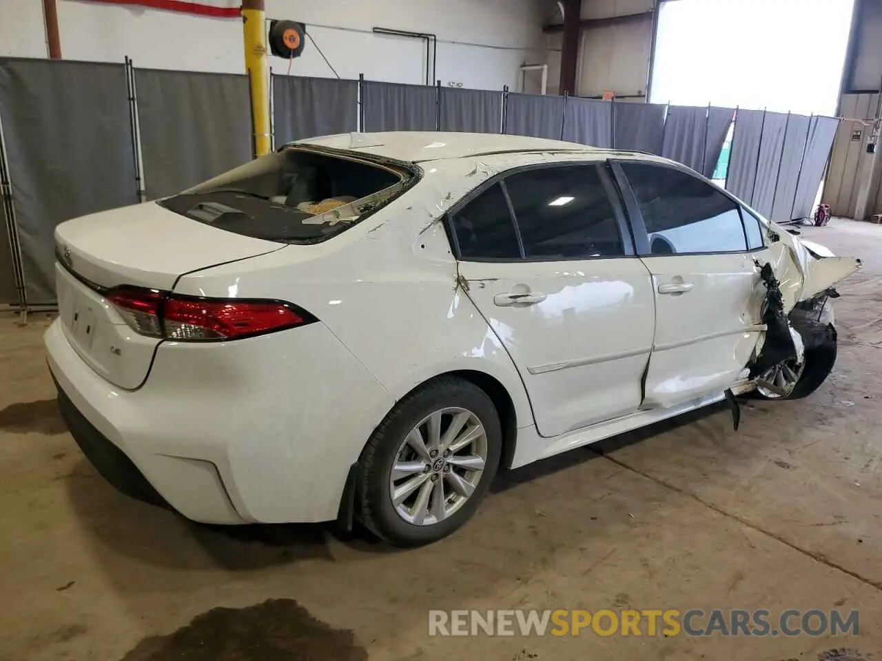 3 fotografías del automóvil dañado 5YFB4MDE4RP101698 TOYOTA COROLLA 2024