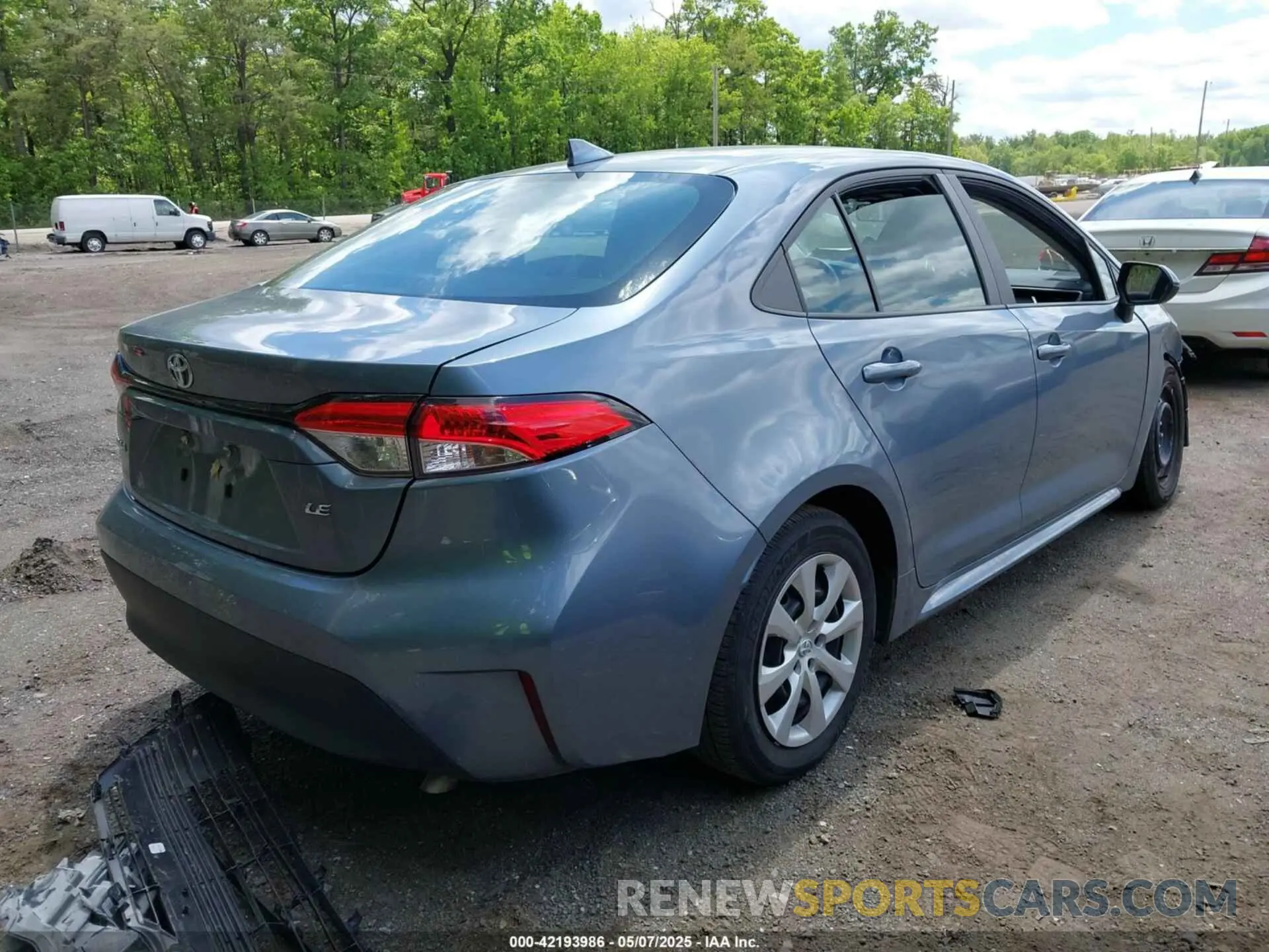 4 fotografías del automóvil dañado 5YFB4MDE4RP108537 TOYOTA COROLLA 2024