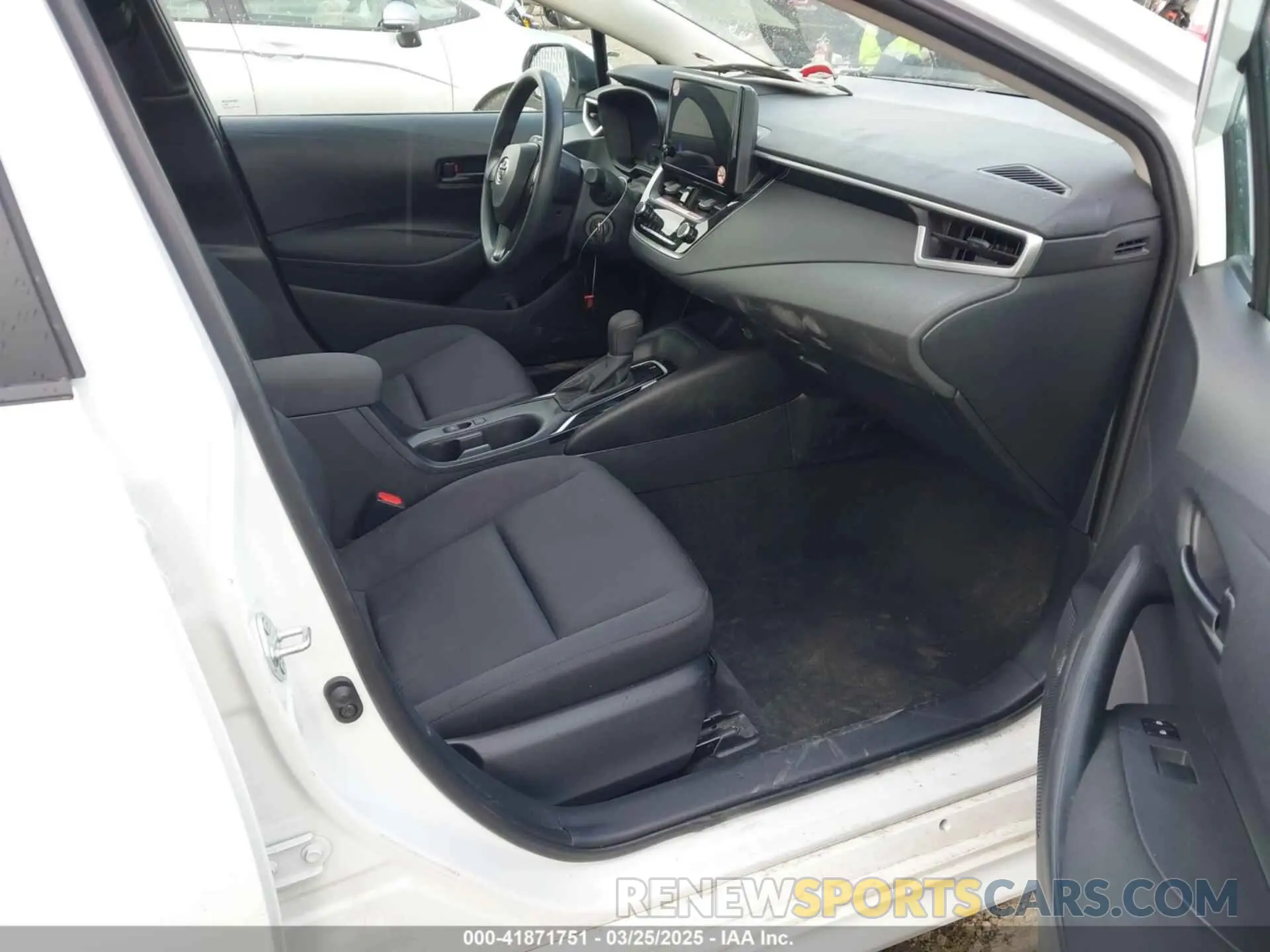 5 fotografías del automóvil dañado 5YFB4MDE4RP111180 TOYOTA COROLLA 2024