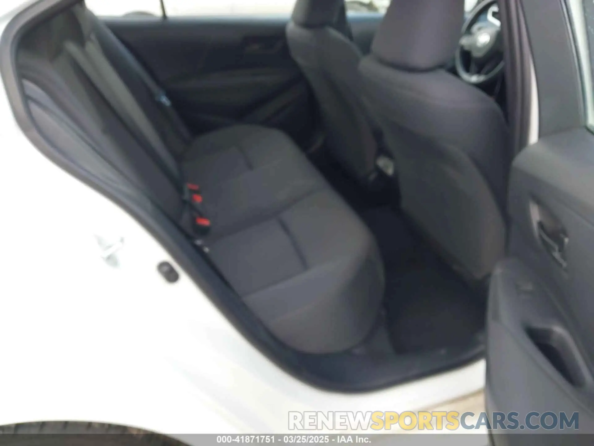 8 fotografías del automóvil dañado 5YFB4MDE4RP111180 TOYOTA COROLLA 2024