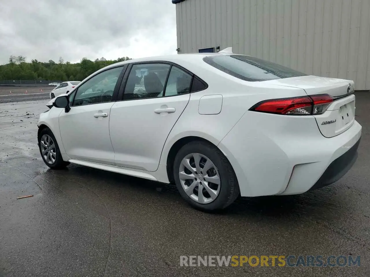 2 fotografías del automóvil dañado 5YFB4MDE4RP111549 TOYOTA COROLLA 2024