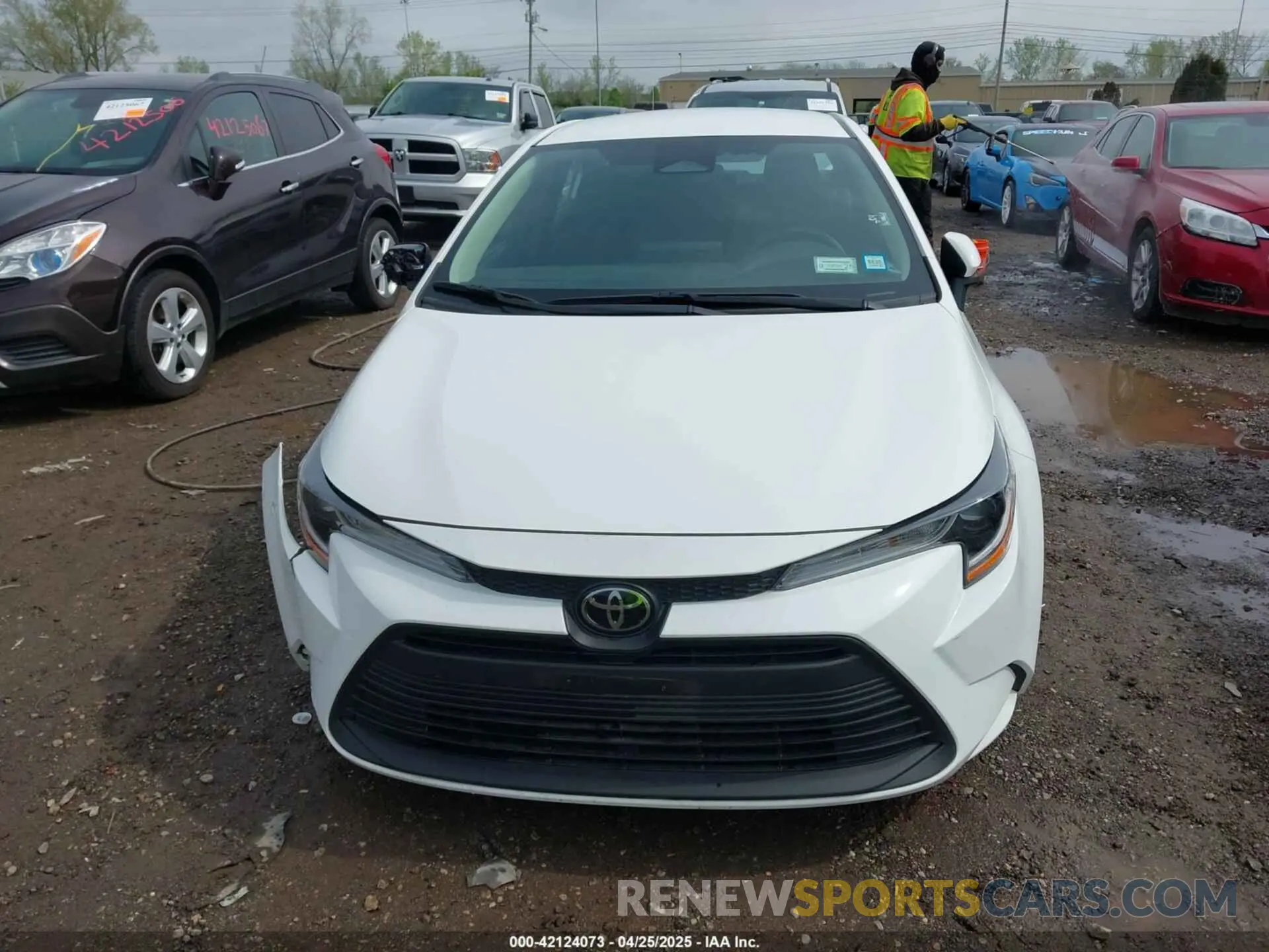 13 fotografías del automóvil dañado 5YFB4MDE4RP128125 TOYOTA COROLLA 2024