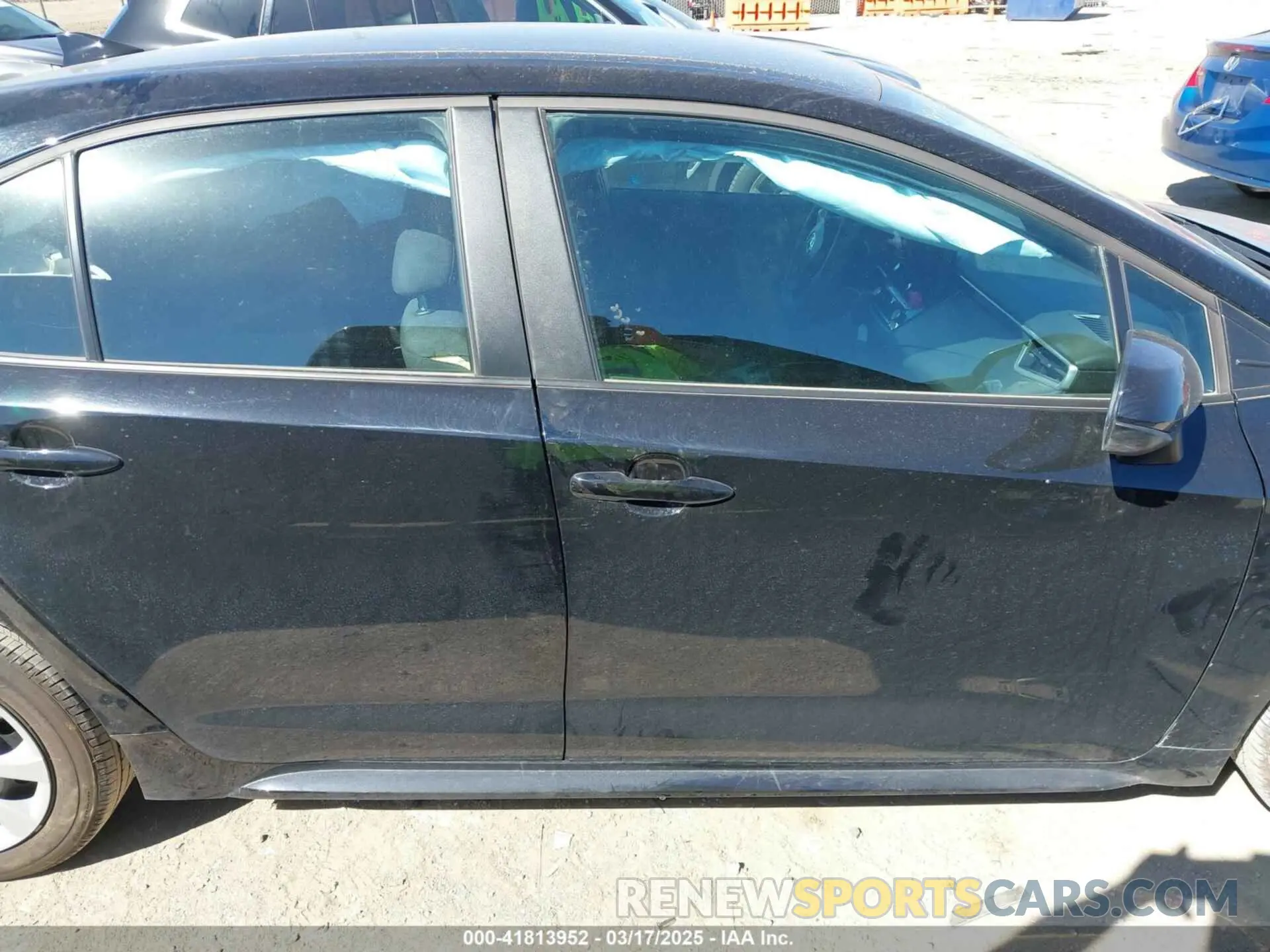 13 fotografías del automóvil dañado 5YFB4MDE4RP140520 TOYOTA COROLLA 2024