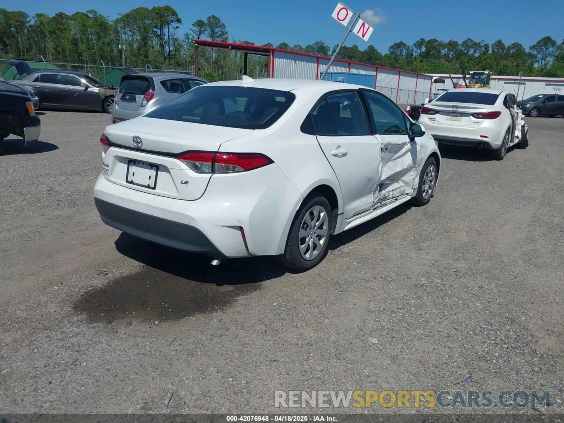 4 fotografías del automóvil dañado 5YFB4MDE4RP144938 TOYOTA COROLLA 2024