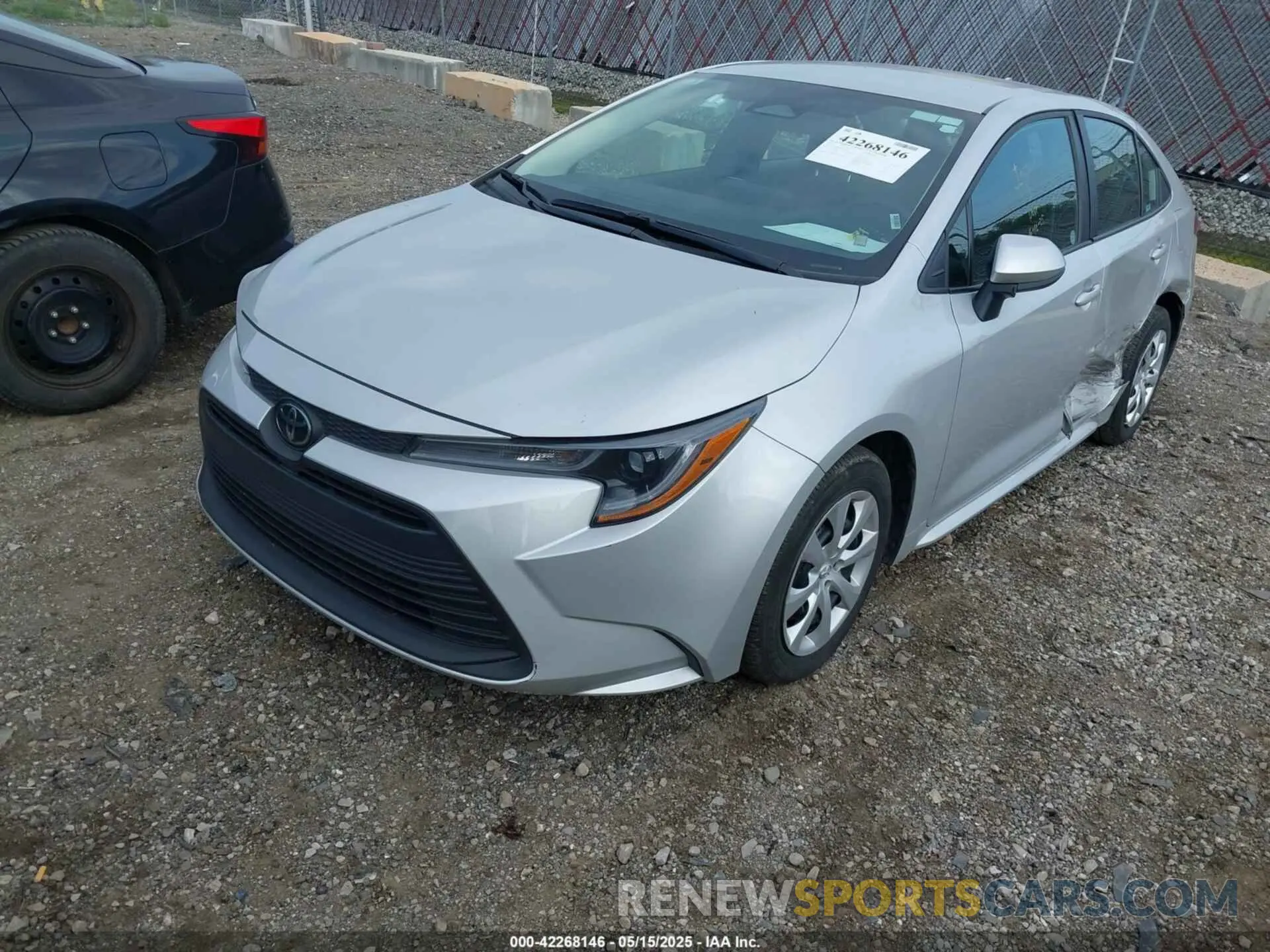 2 fotografías del automóvil dañado 5YFB4MDE4RP150562 TOYOTA COROLLA 2024