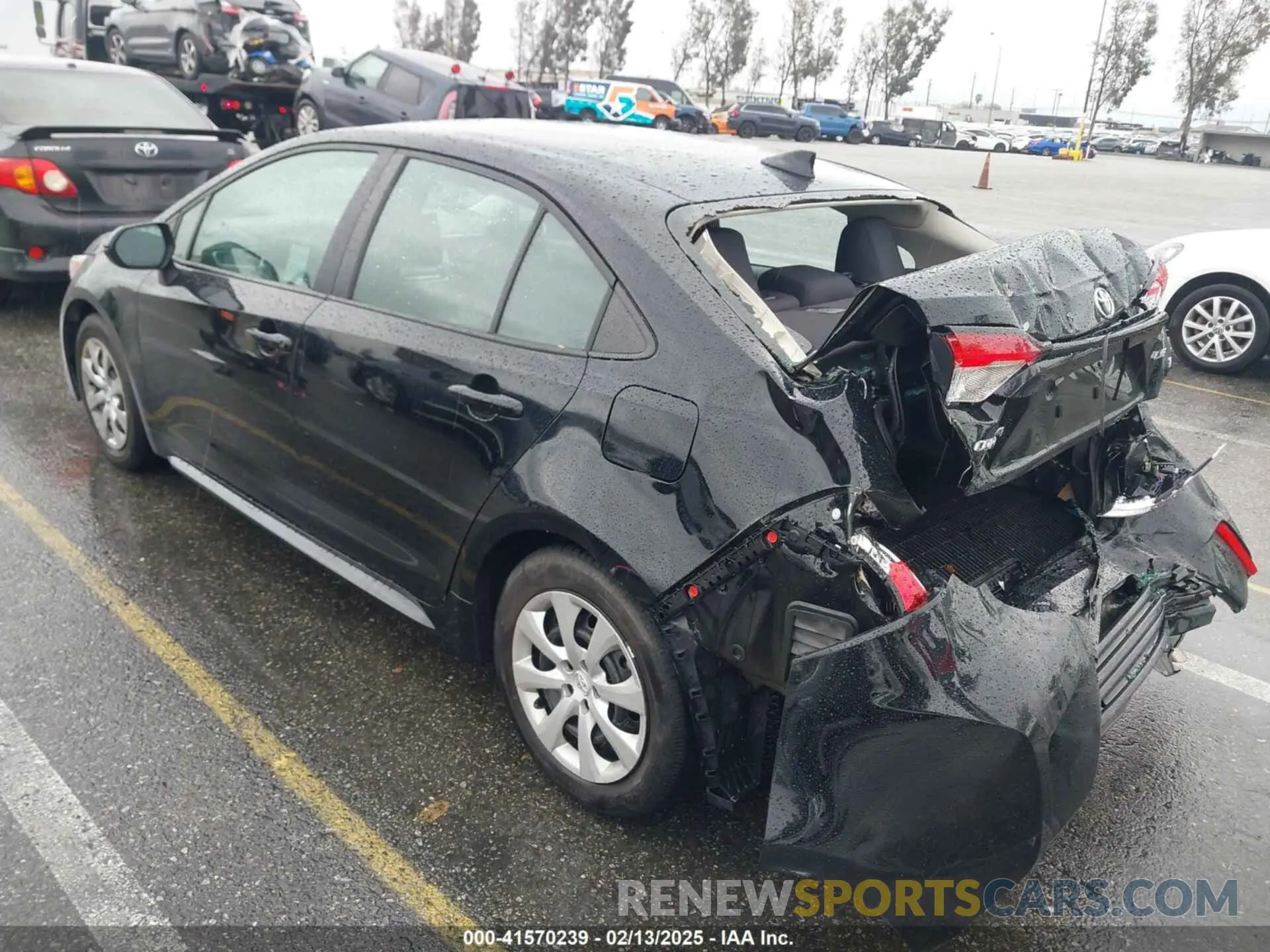 3 fotografías del automóvil dañado 5YFB4MDE4RP164865 TOYOTA COROLLA 2024