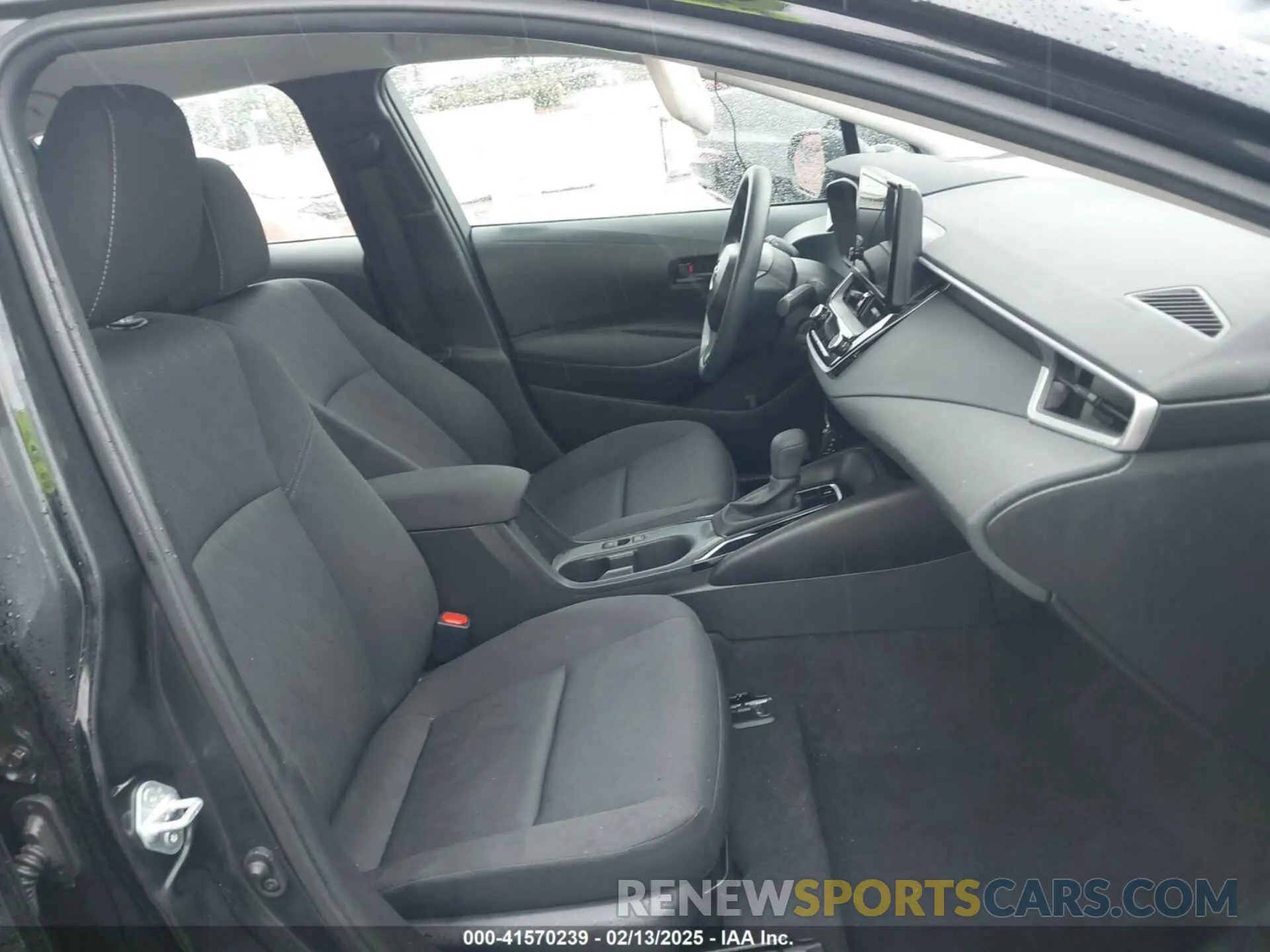 5 fotografías del automóvil dañado 5YFB4MDE4RP164865 TOYOTA COROLLA 2024