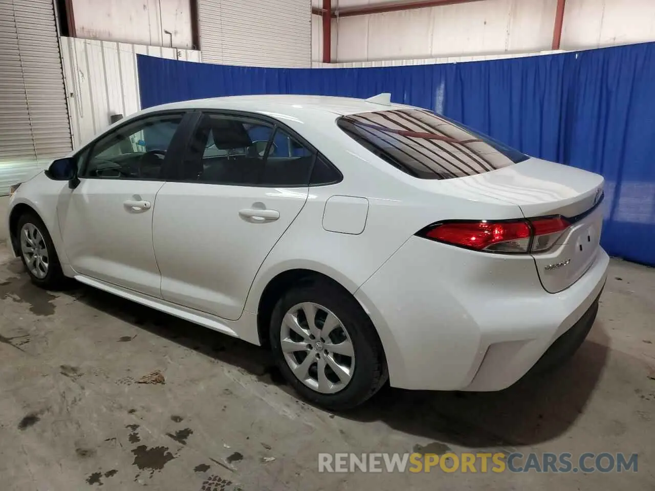 2 fotografías del automóvil dañado 5YFB4MDE4RP193962 TOYOTA COROLLA 2024