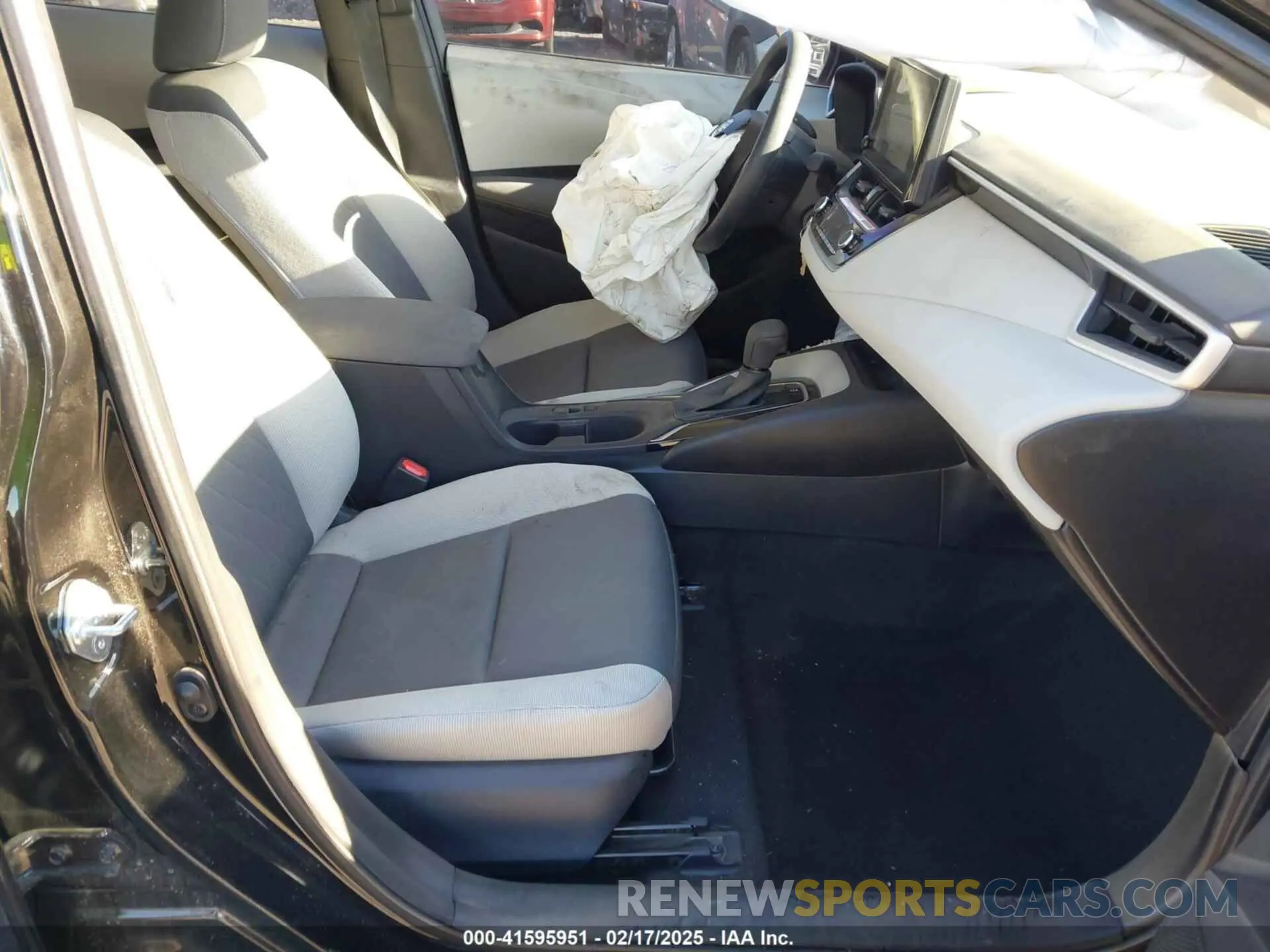 5 fotografías del automóvil dañado 5YFB4MDE4RP222778 TOYOTA COROLLA 2024