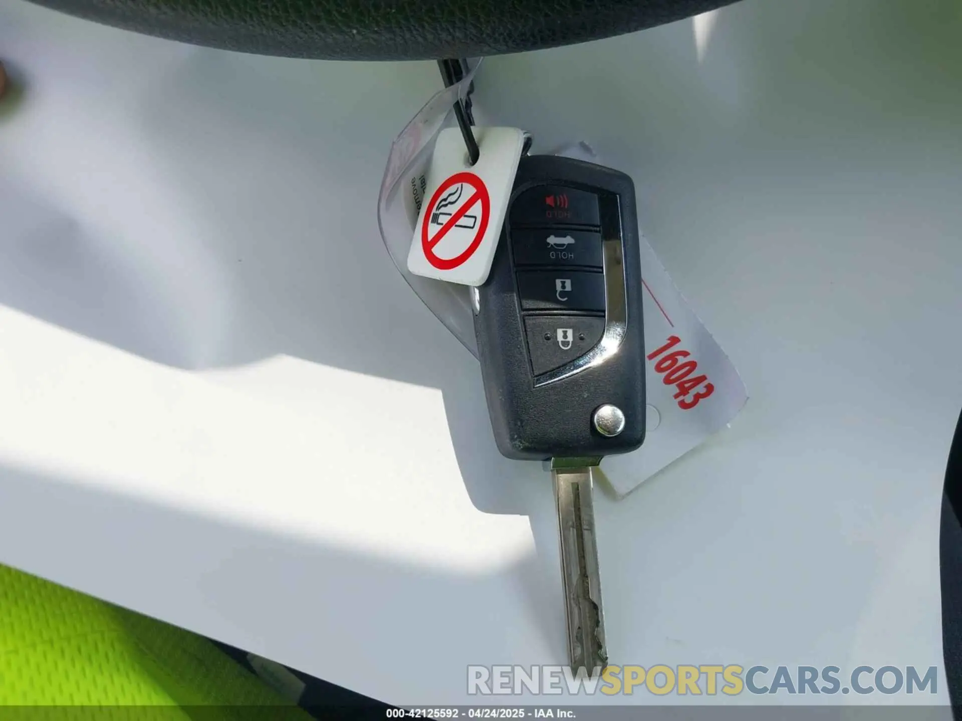 11 fotografías del automóvil dañado 5YFB4MDE5RP082420 TOYOTA COROLLA 2024